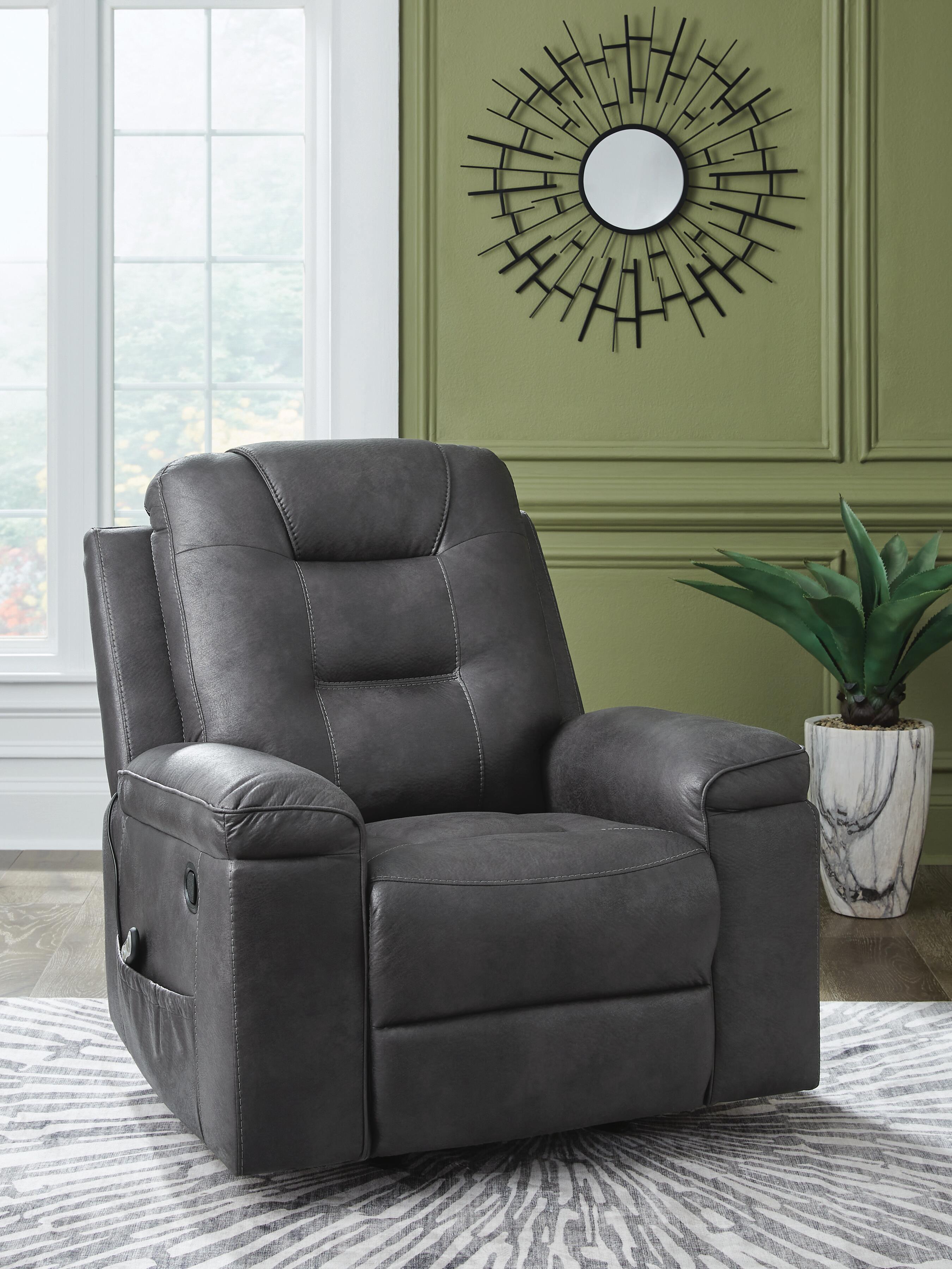 Stockworth Recliner - Luxury Home Furniture (MI)