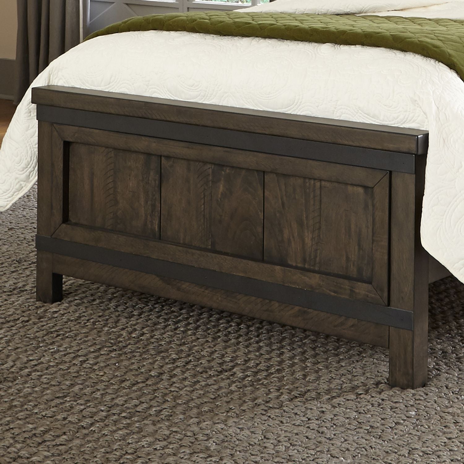 Thornwood Hills Panel Footboard image