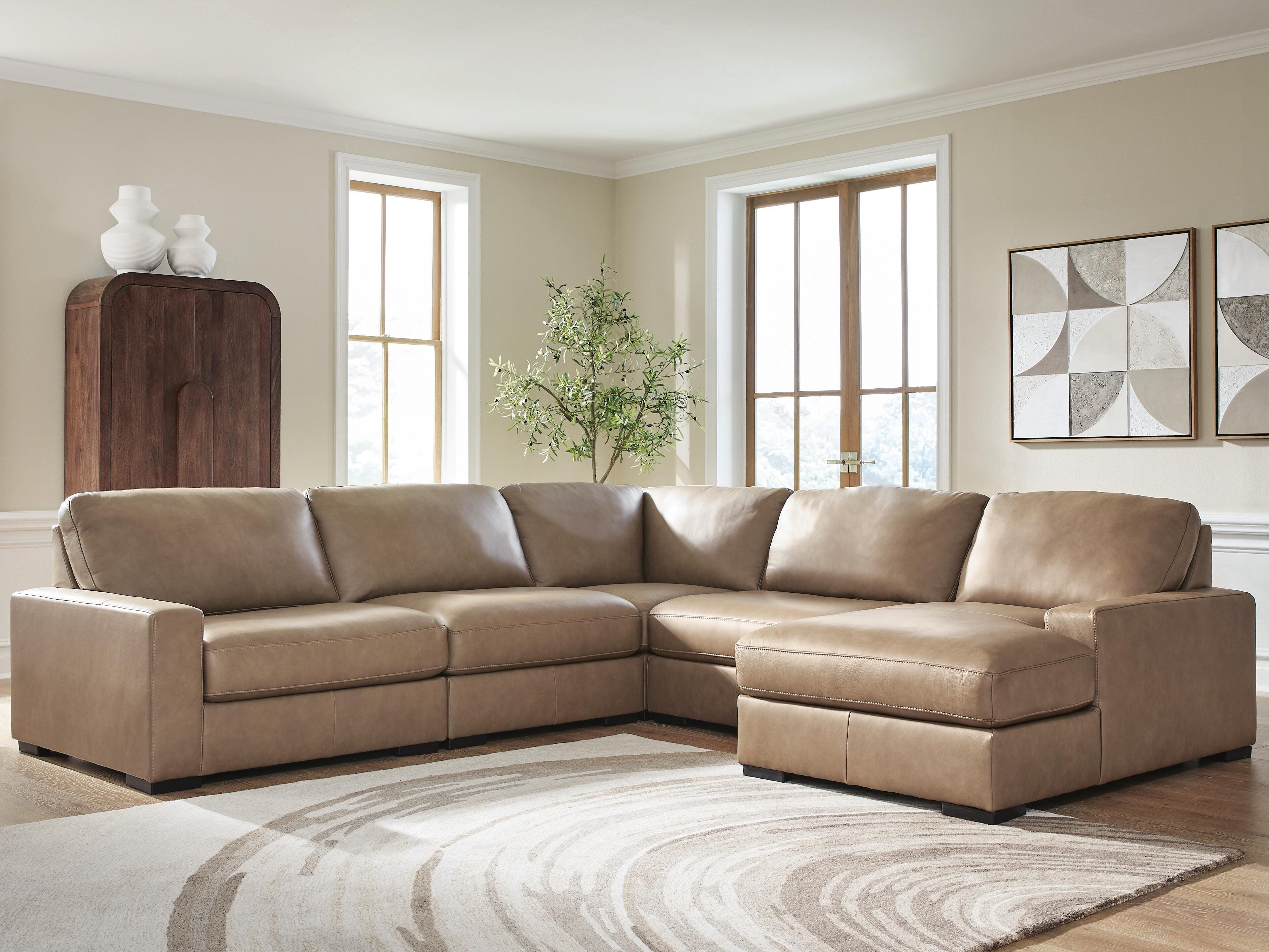 Veronella Sectional with Chaise - Luxury Home Furniture (MI)