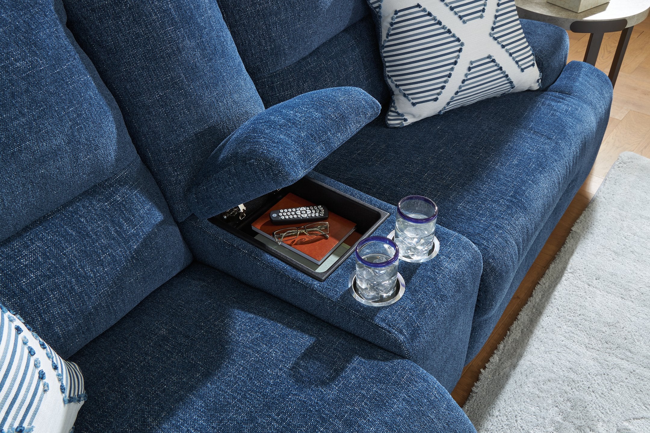 Acklen Place Power Reclining Sectional with Chaise - Luxury Home Furniture (MI)