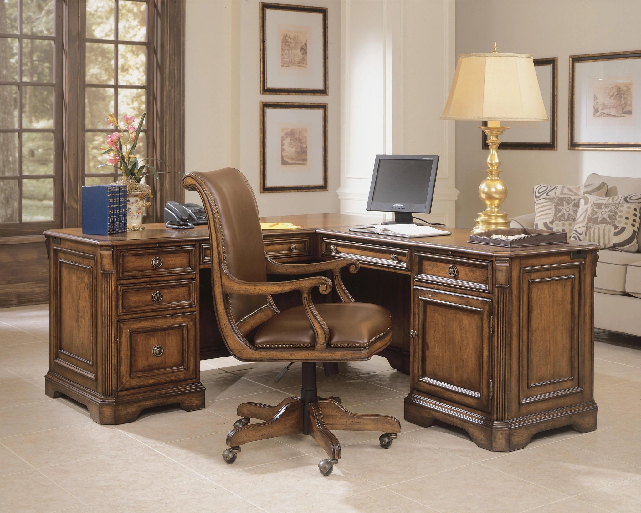 Brookhaven Executive L Right Return