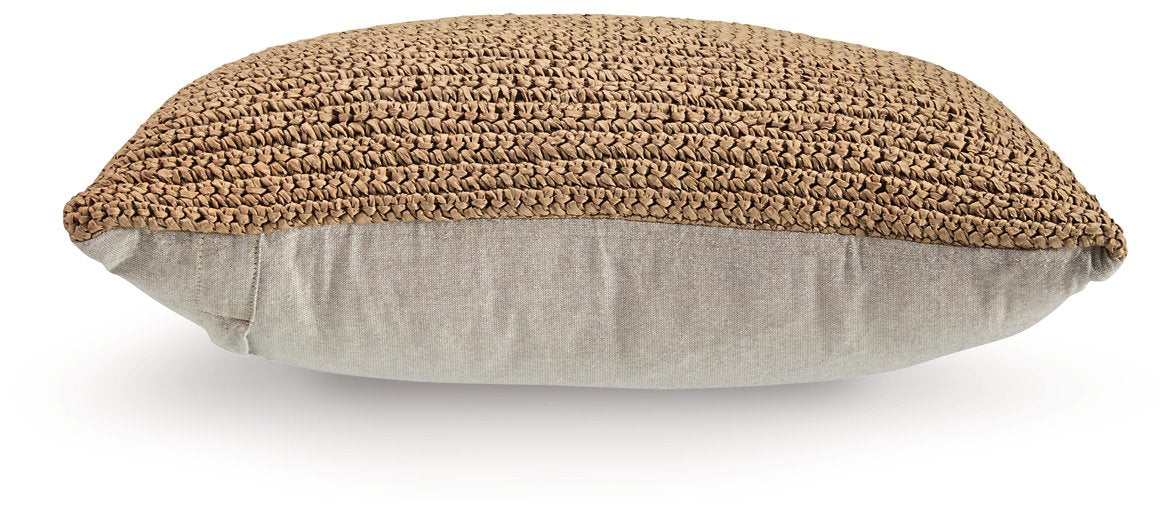Habenvale Pillow (Set of 4) - Luxury Home Furniture (MI)