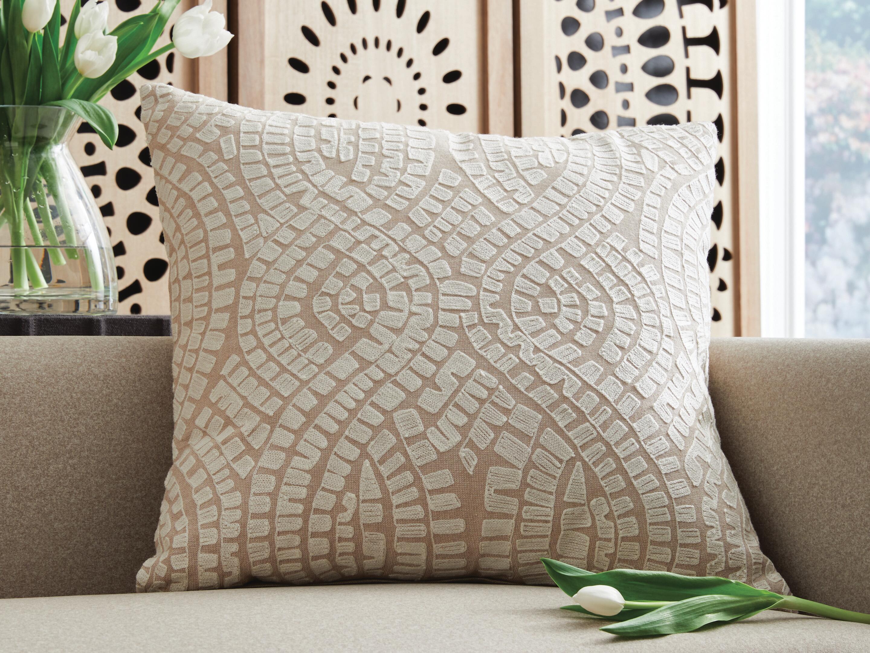 Cortlen Pillow (Set of 4) - Luxury Home Furniture (MI)