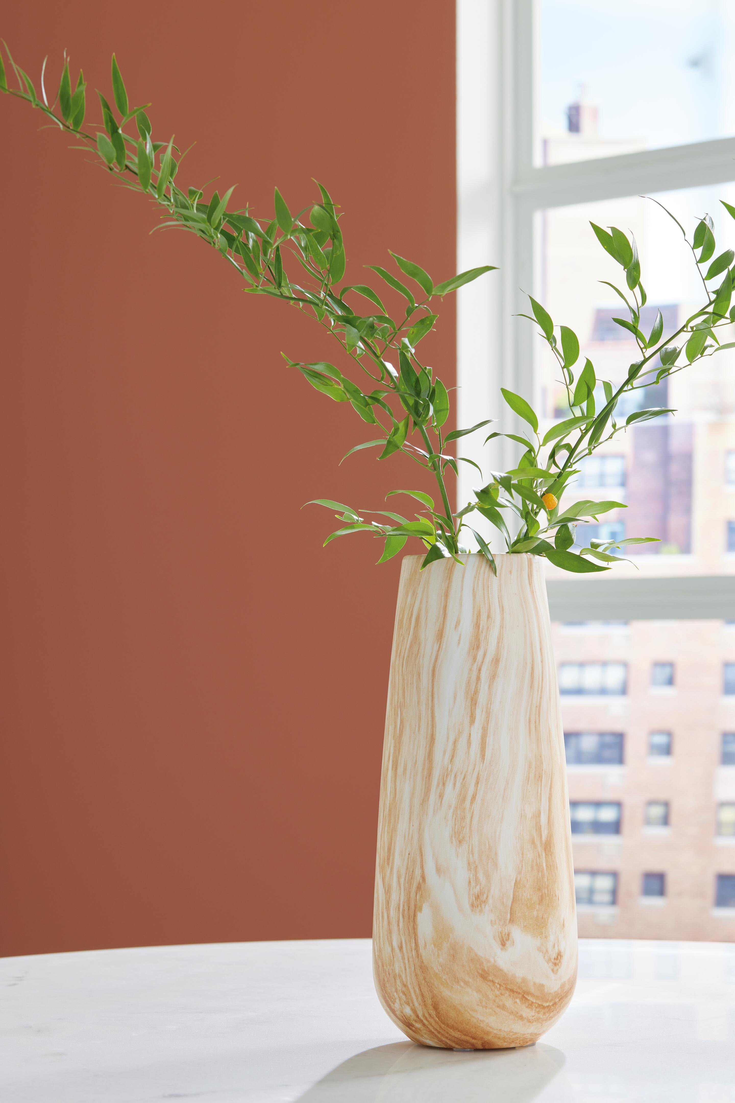 Cammen Vase - Luxury Home Furniture (MI)