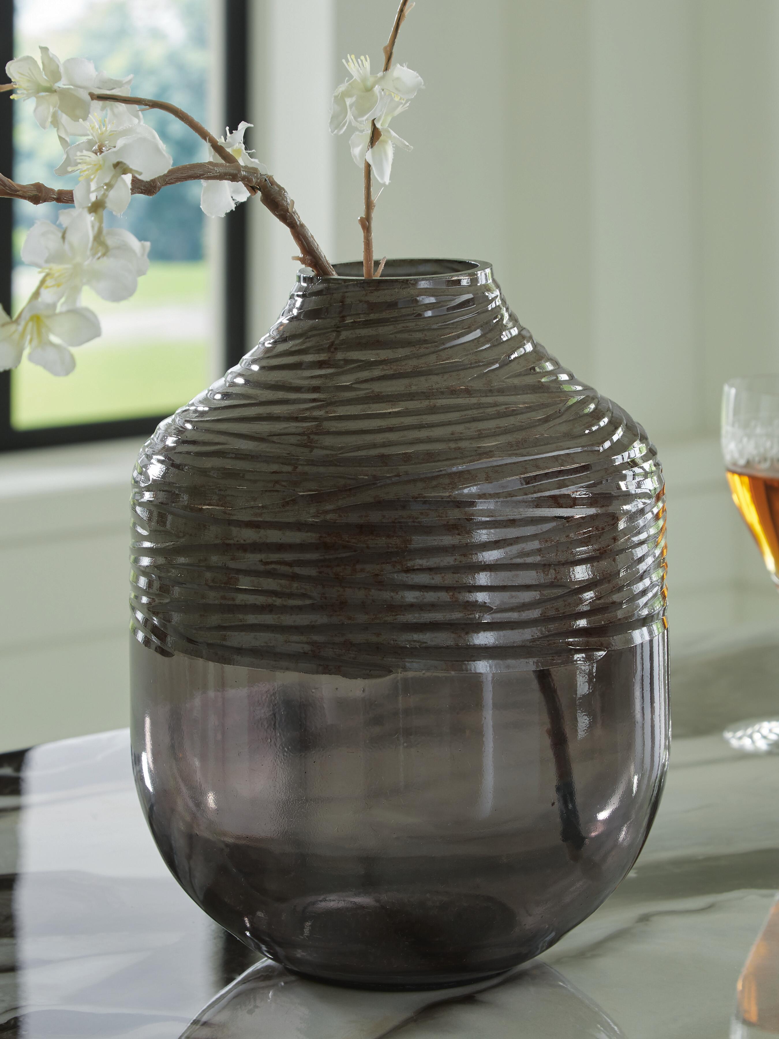 Harpwick Vase - Luxury Home Furniture (MI)