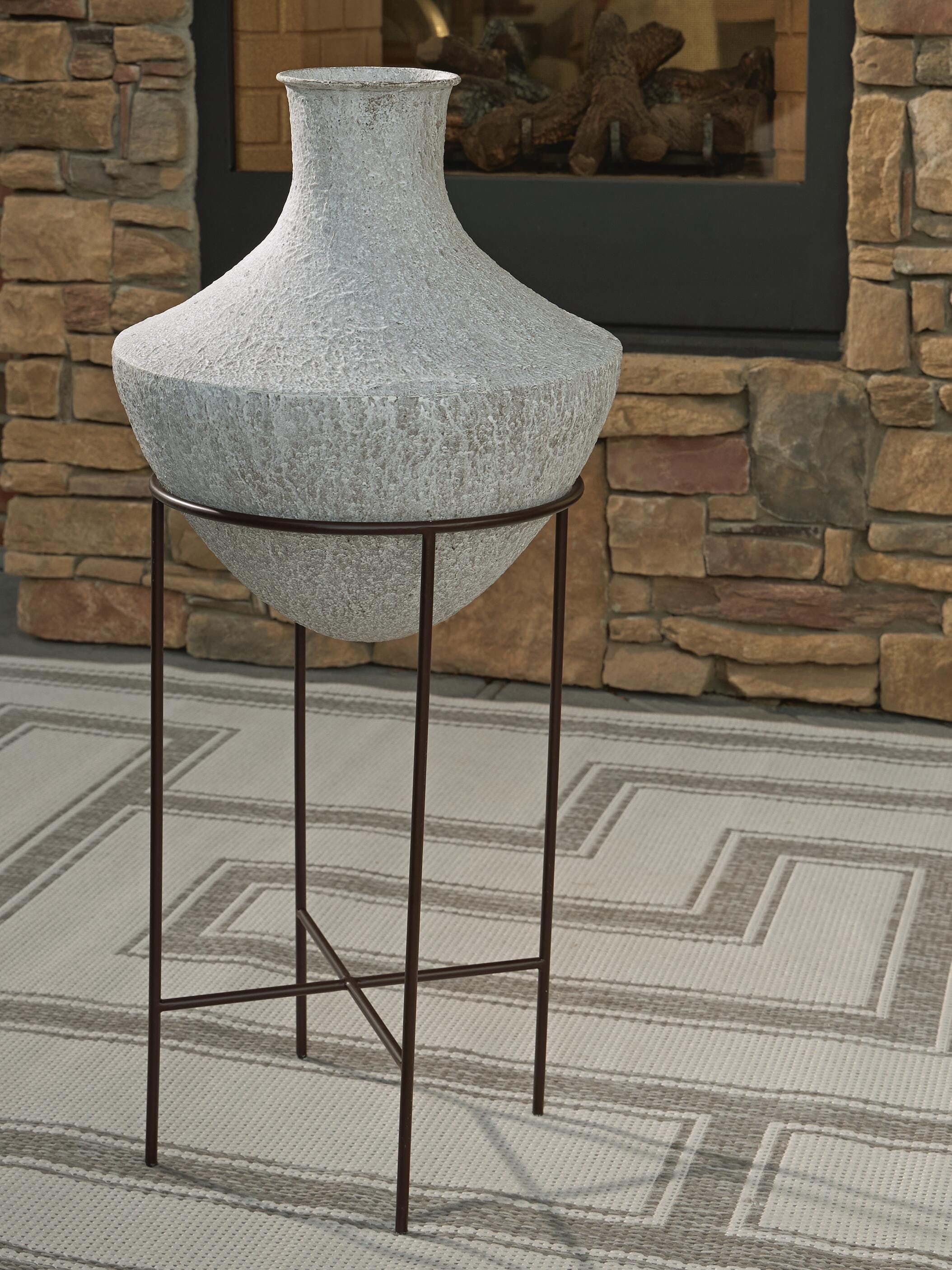 Estonbank Vase - Luxury Home Furniture (MI)