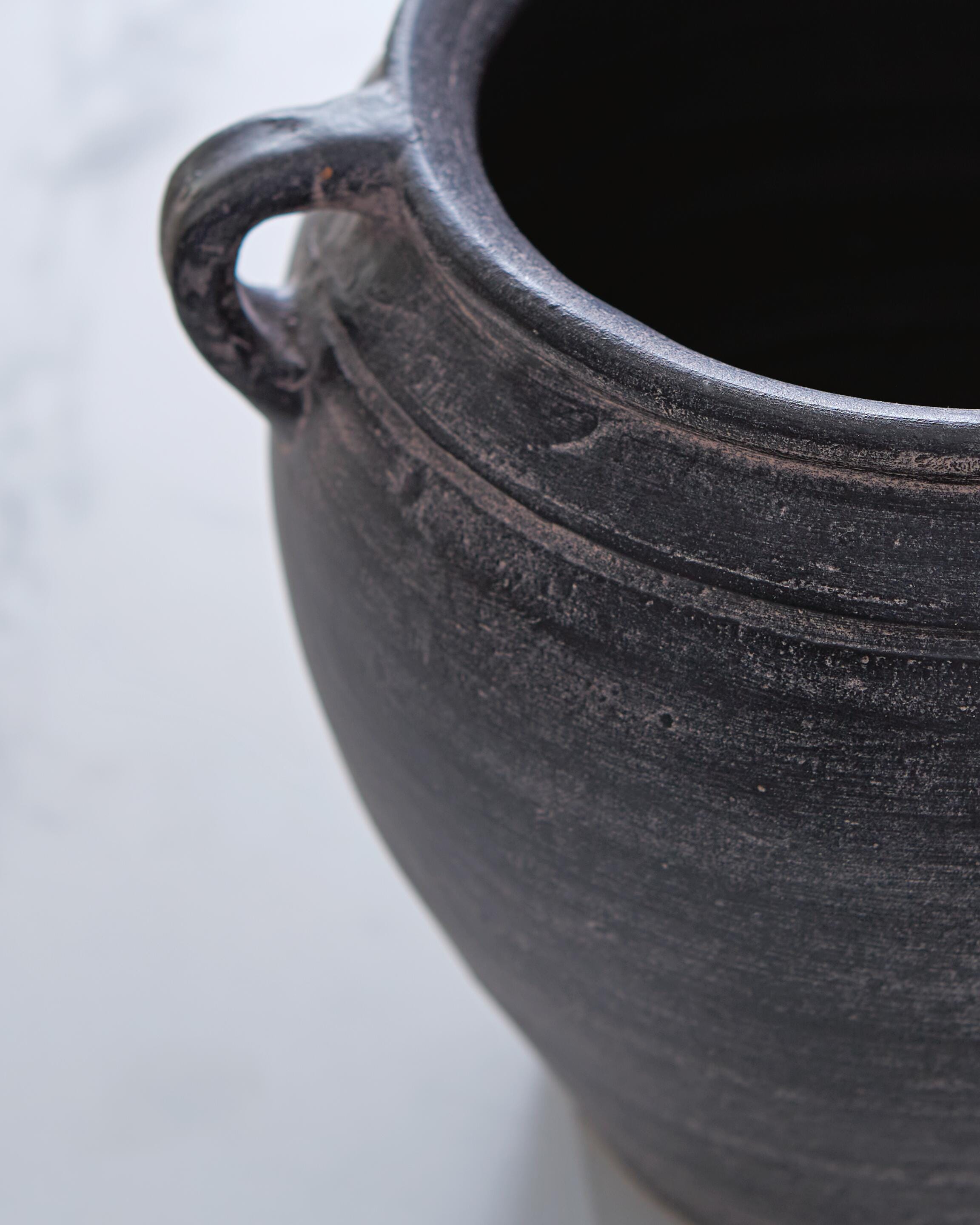 Meadie Vase - Luxury Home Furniture (MI)