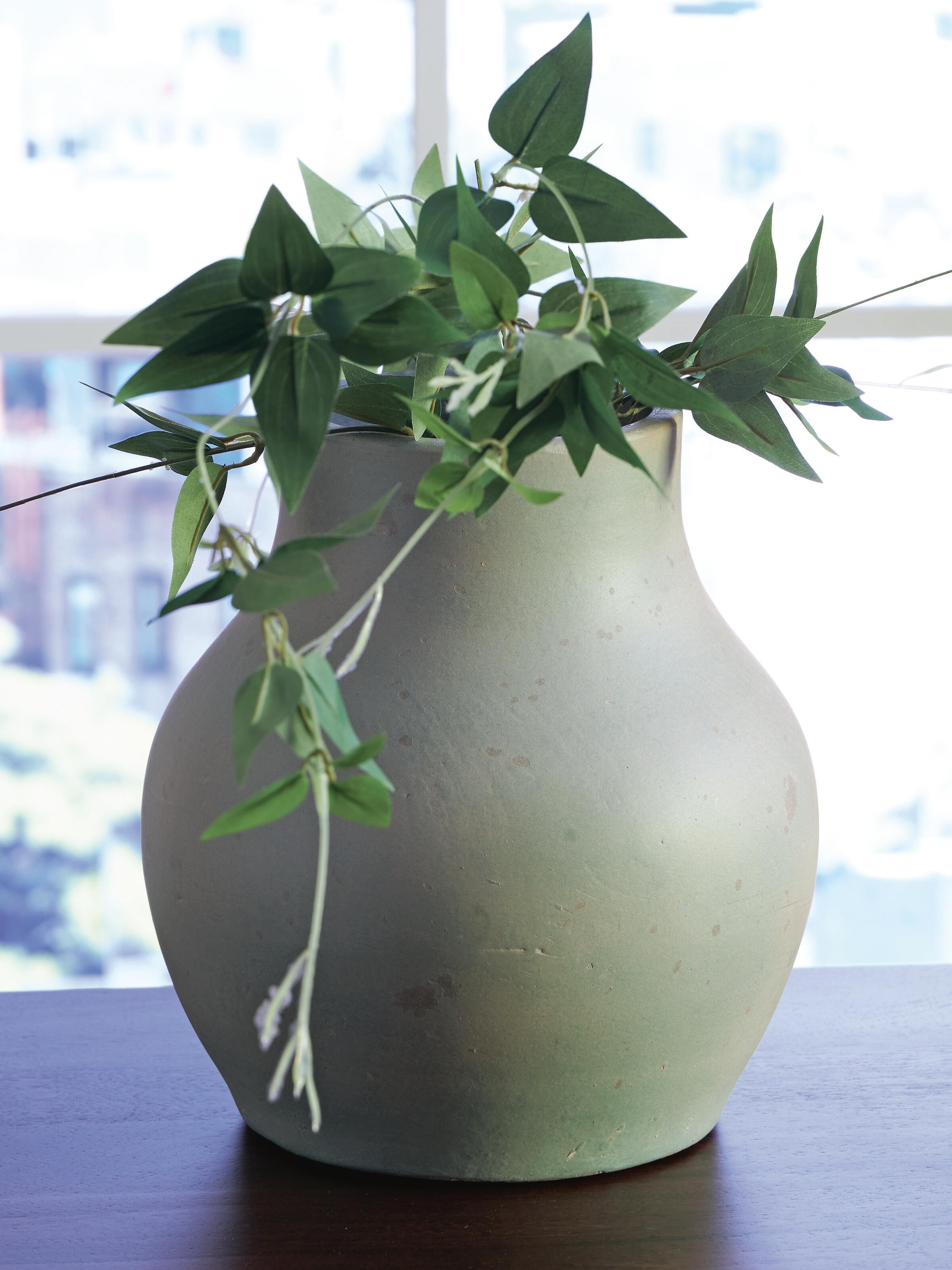 Baychester Vase - Luxury Home Furniture (MI)