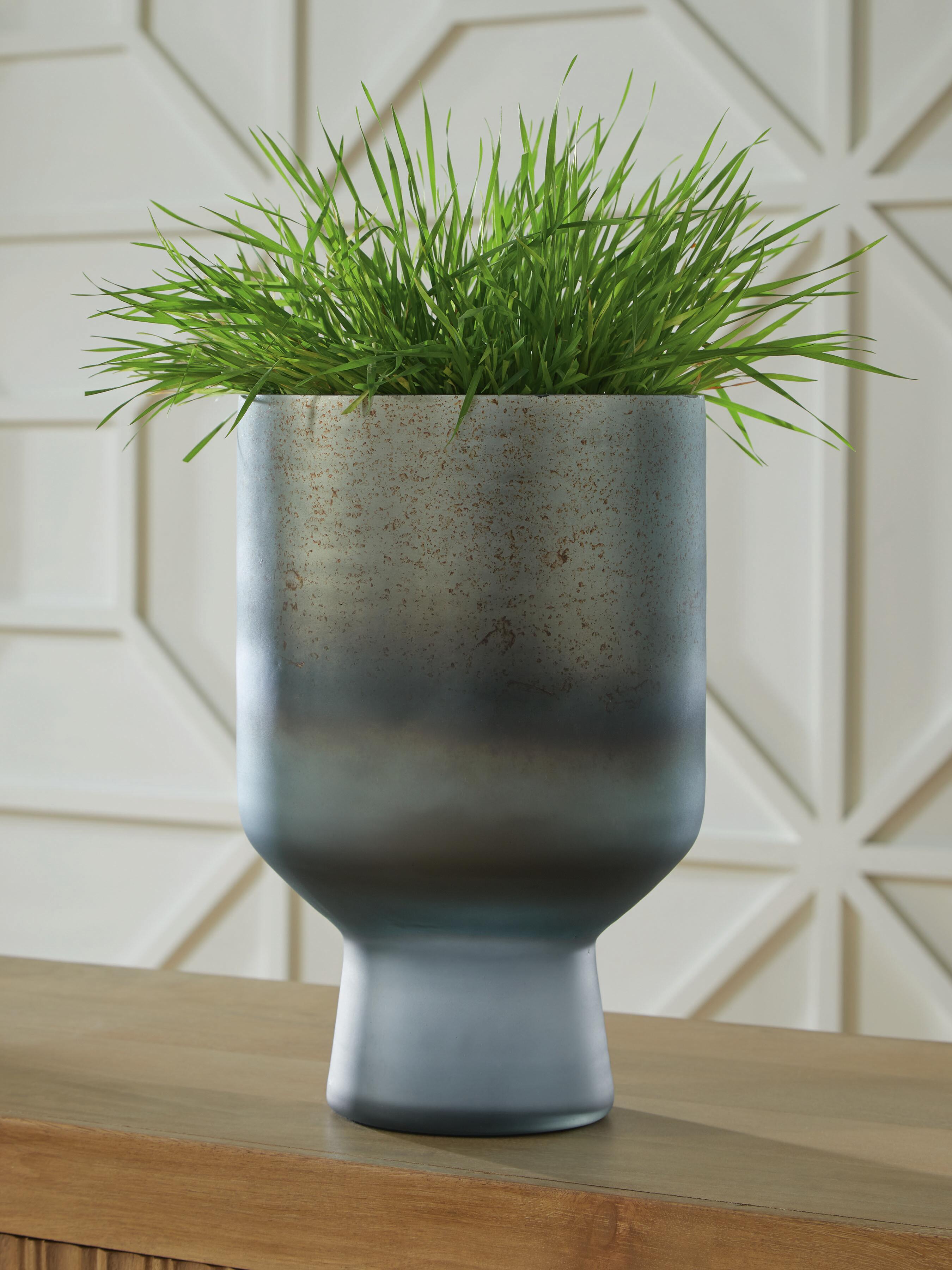 Pennmore Vase - Luxury Home Furniture (MI)