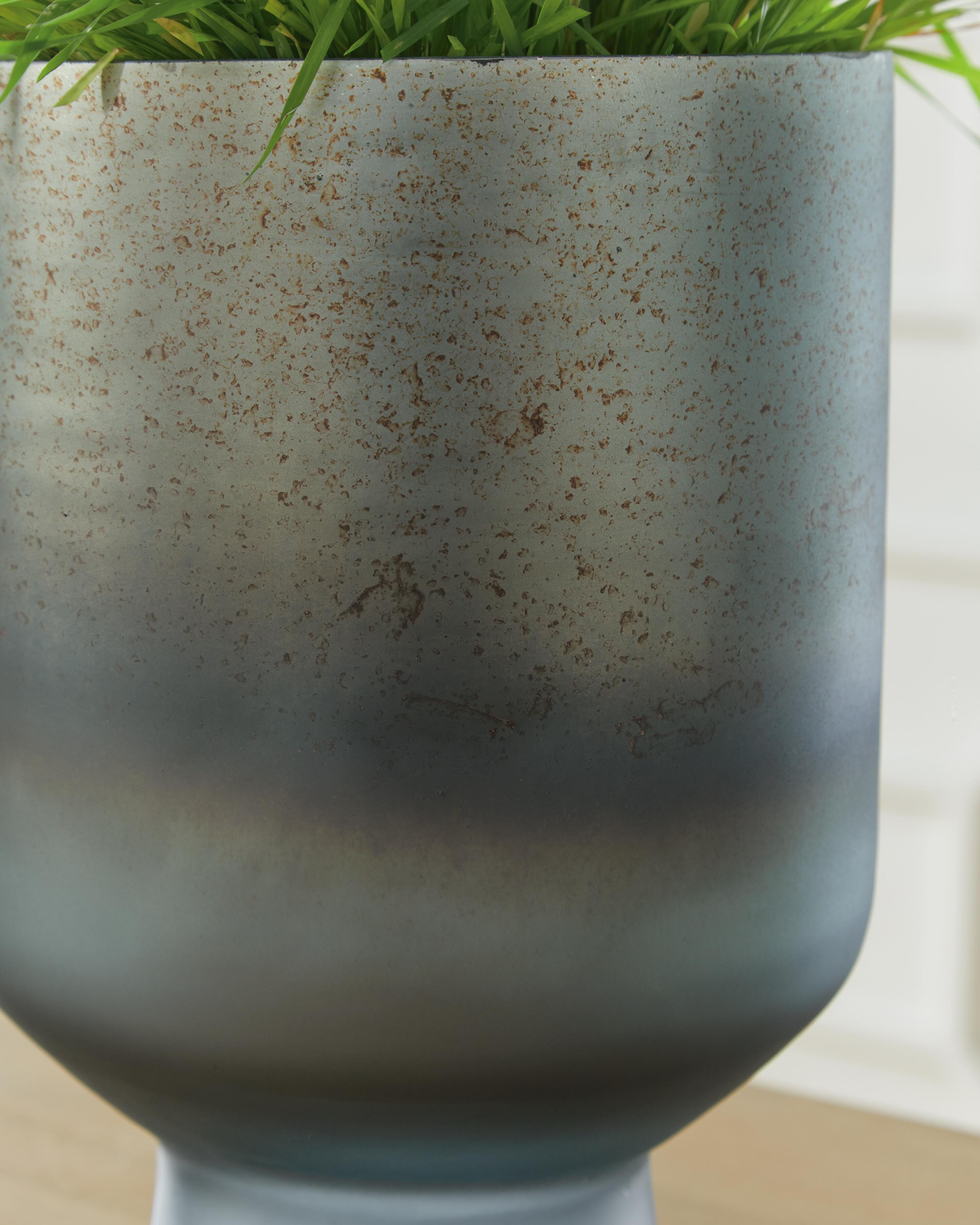 Pennmore Vase - Luxury Home Furniture (MI)