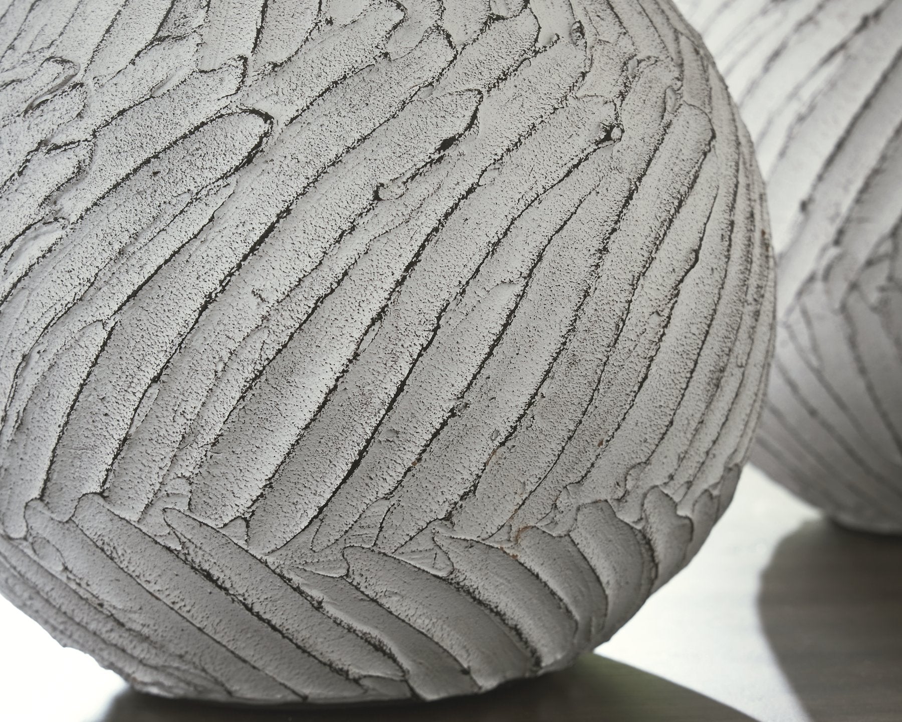 Shelvie Vase - Luxury Home Furniture (MI)