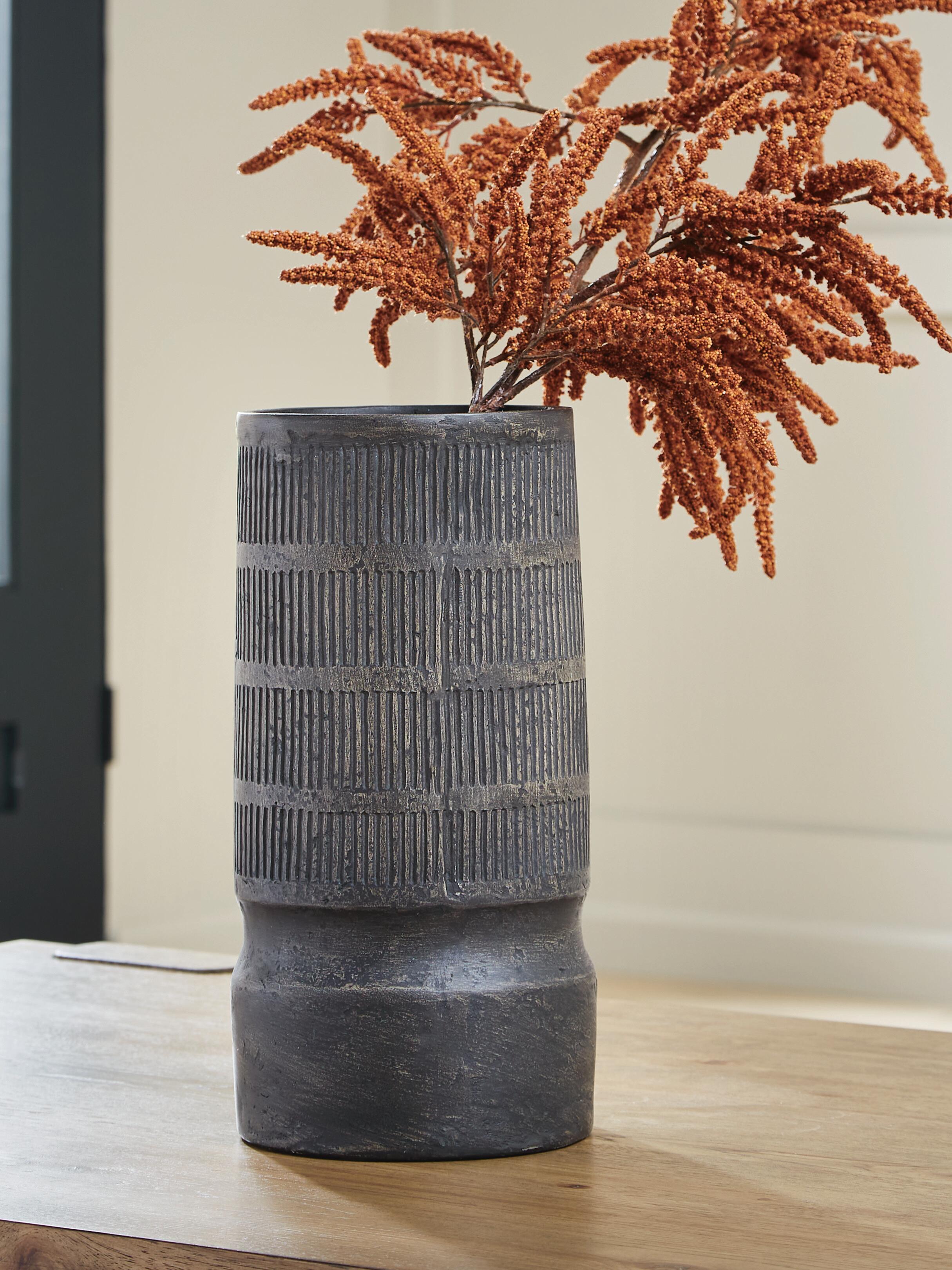 Beninworth Vase - Luxury Home Furniture (MI)