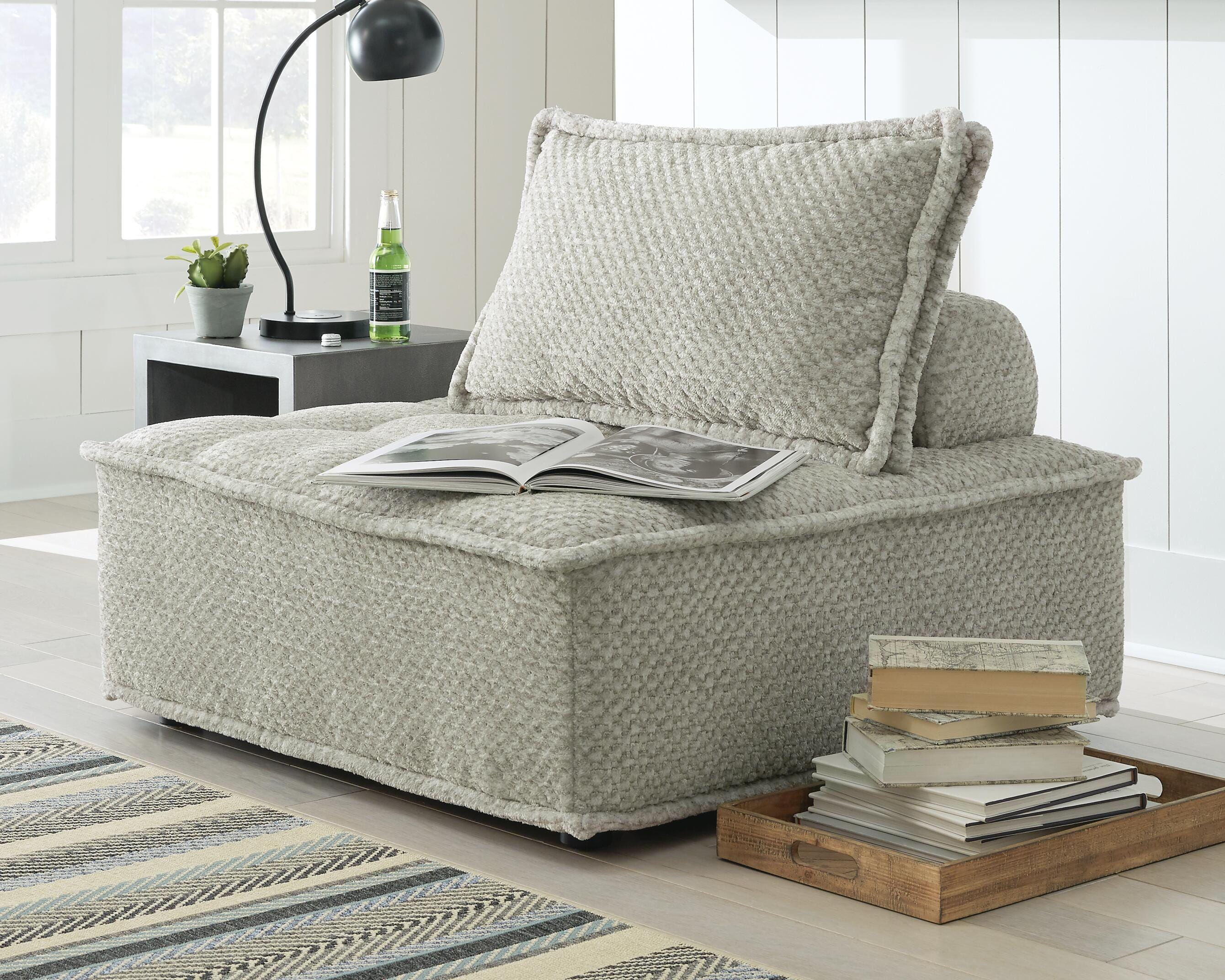Bales Accent Chair - Luxury Home Furniture (MI)