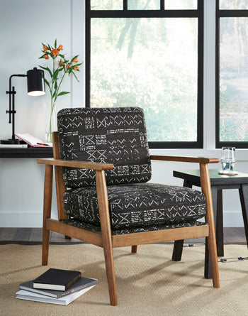 Bevyn Accent Chair - Luxury Home Furniture (MI)