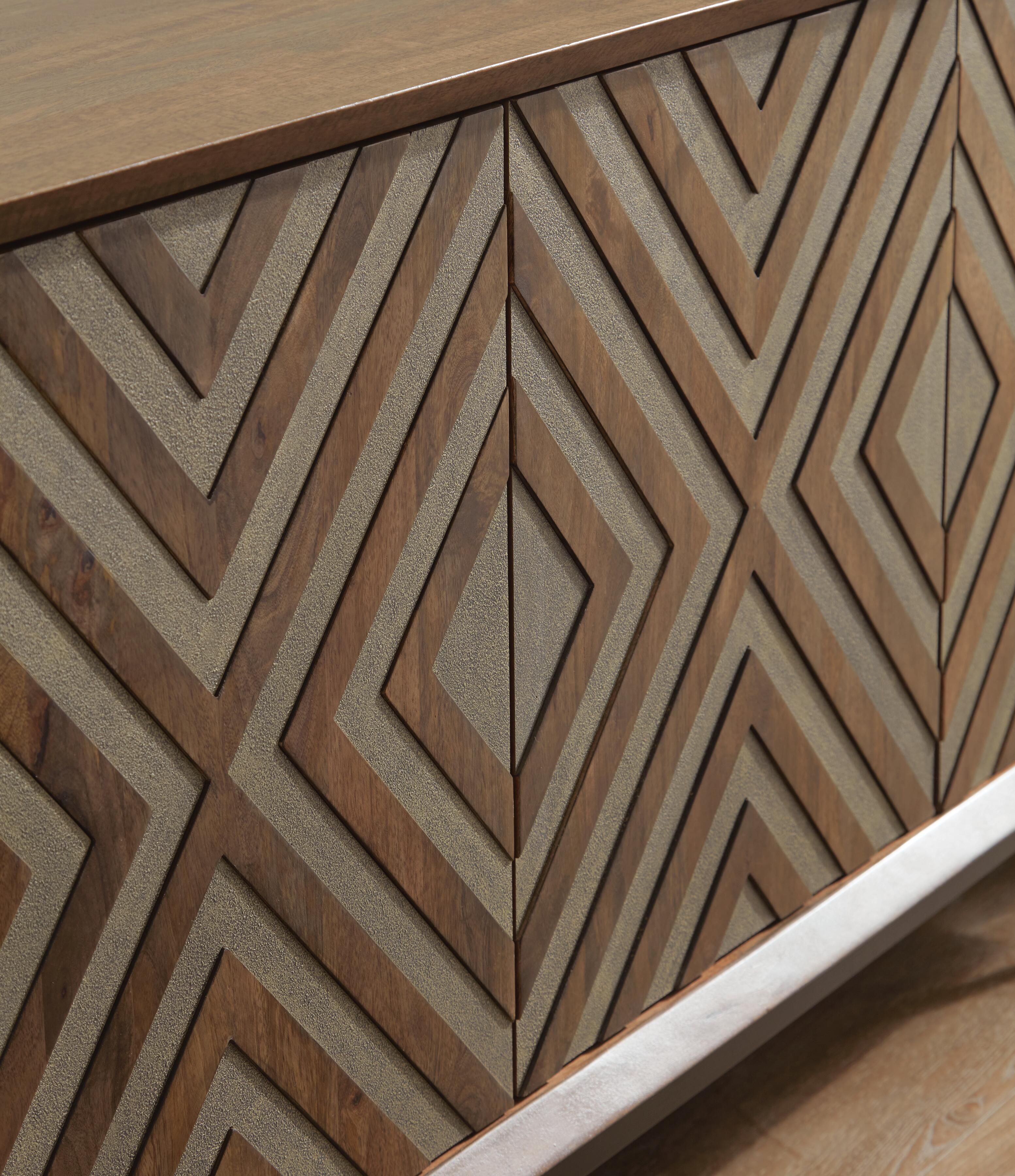 Dreggan Accent Cabinet - Luxury Home Furniture (MI)