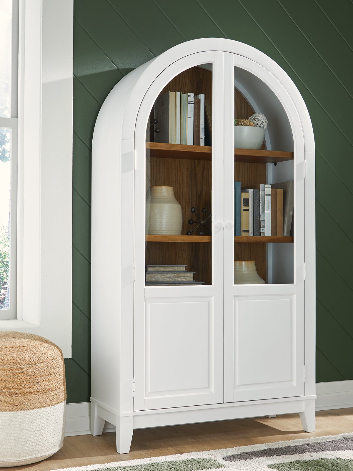 Dagandale Accent Cabinet - Luxury Home Furniture (MI)