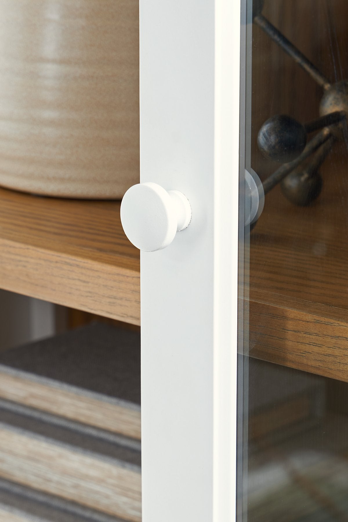 Dagandale Accent Cabinet - Luxury Home Furniture (MI)