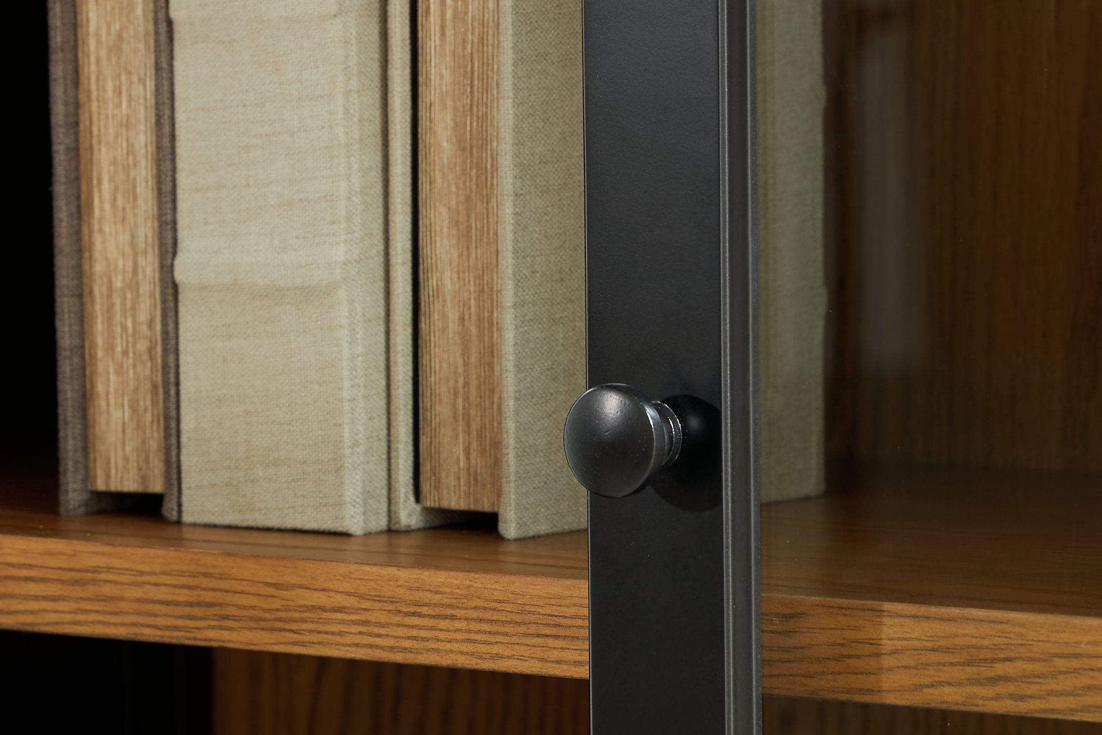 Dagandale Accent Cabinet - Luxury Home Furniture (MI)