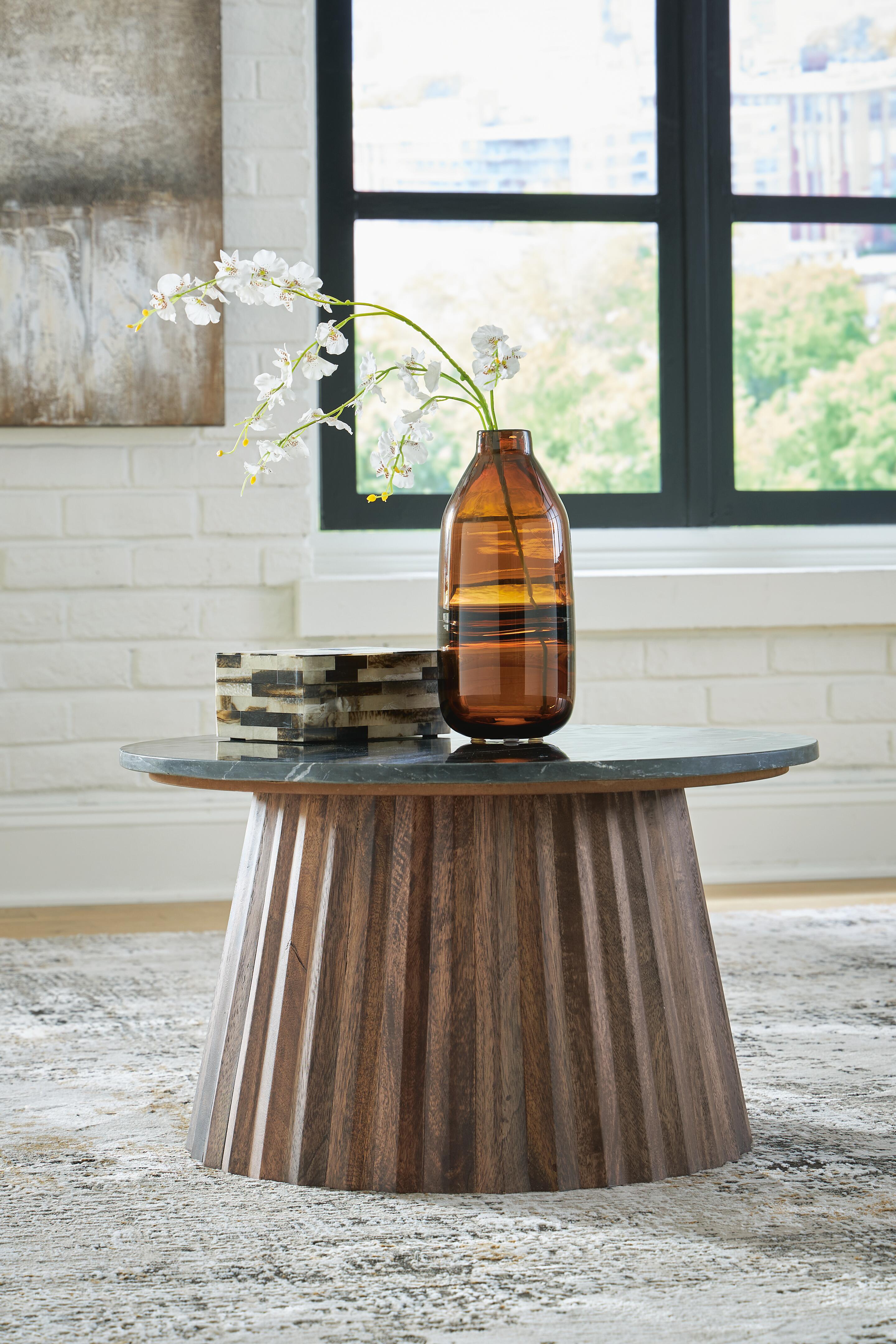 Ceilby Accent Coffee Table - Luxury Home Furniture (MI)
