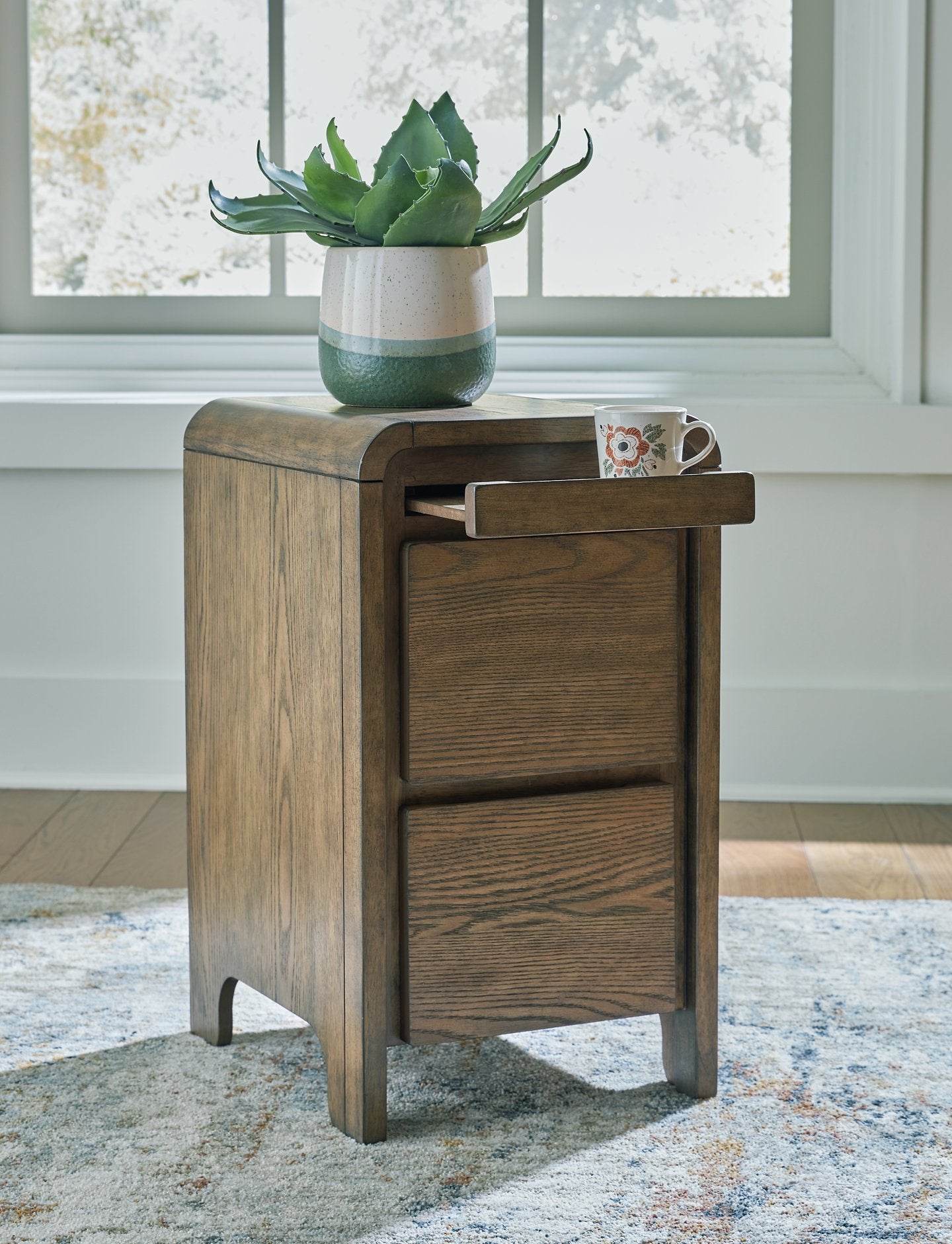 Jensworth Accent Table - Luxury Home Furniture (MI)