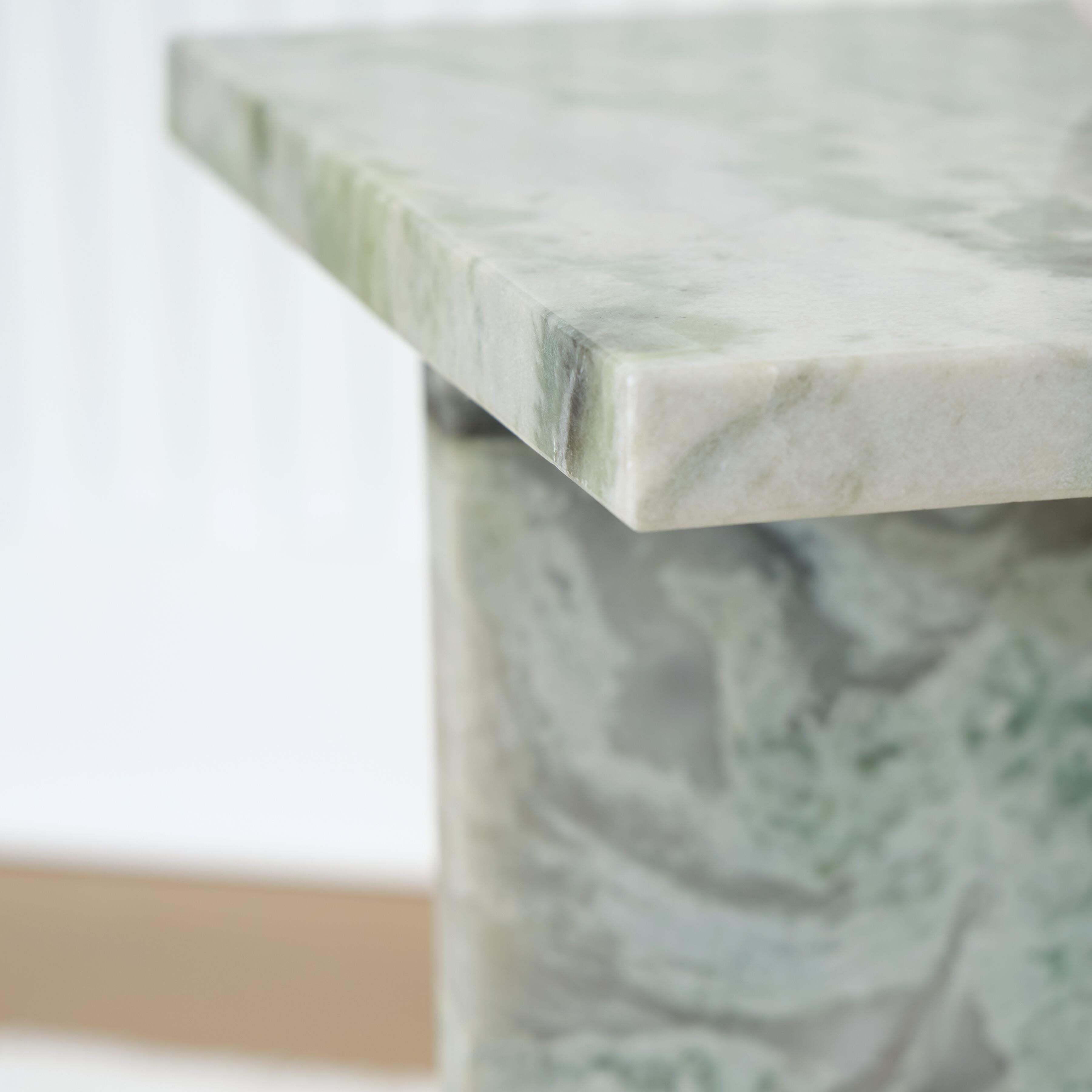 Deaconwell Accent Table - Luxury Home Furniture (MI)