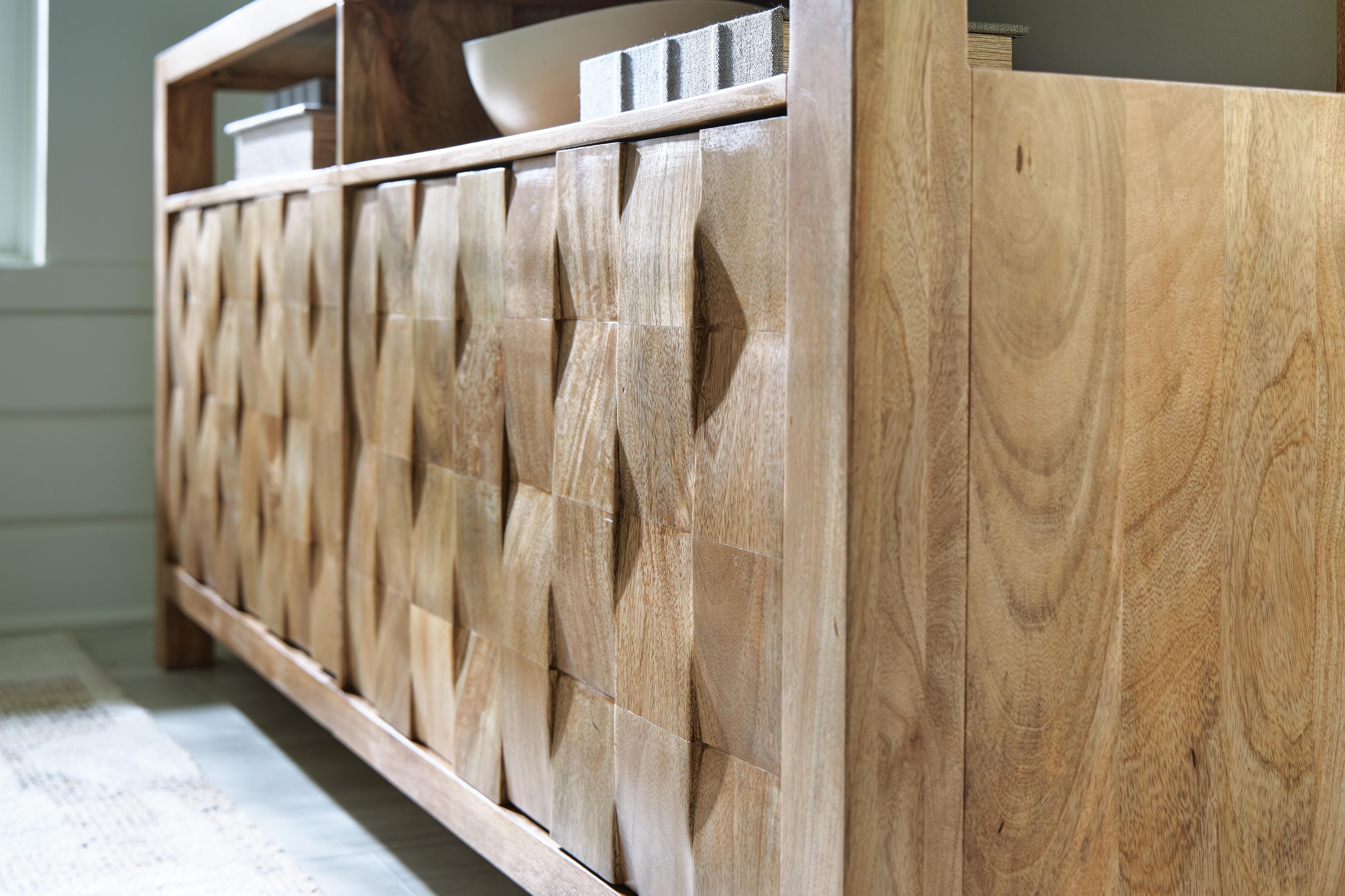 Hudwick Accent Cabinet - Luxury Home Furniture (MI)
