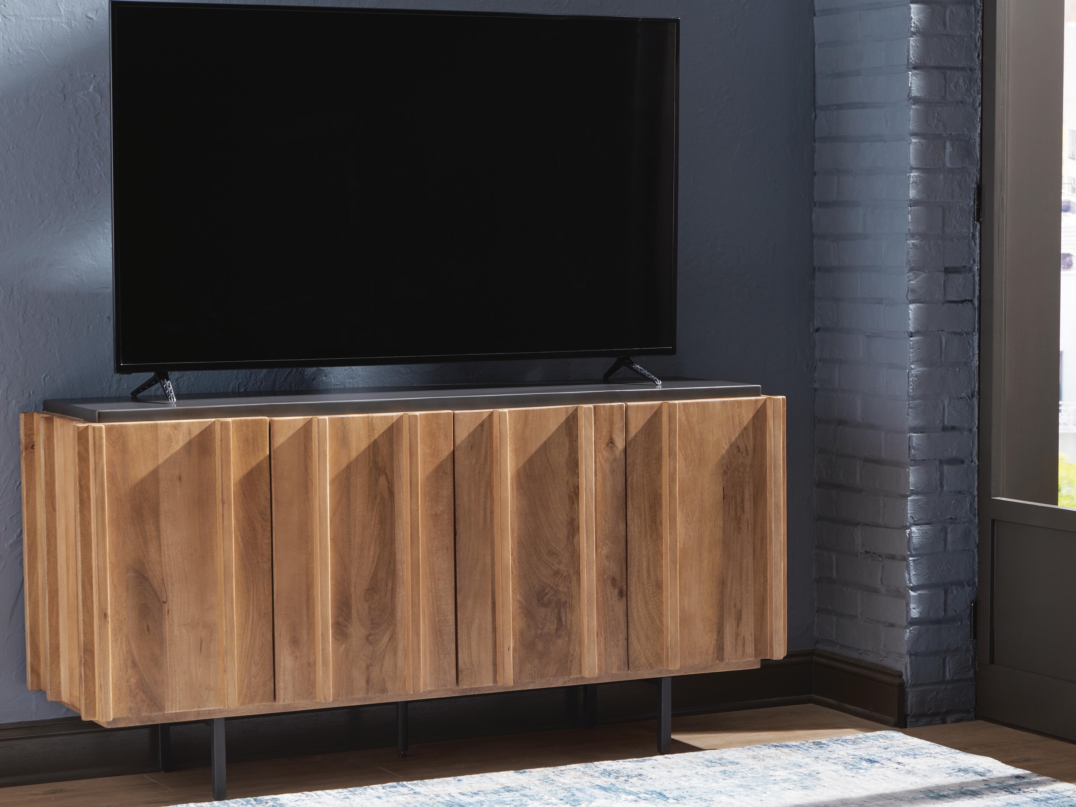 Quintavious Accent Cabinet - Luxury Home Furniture (MI)