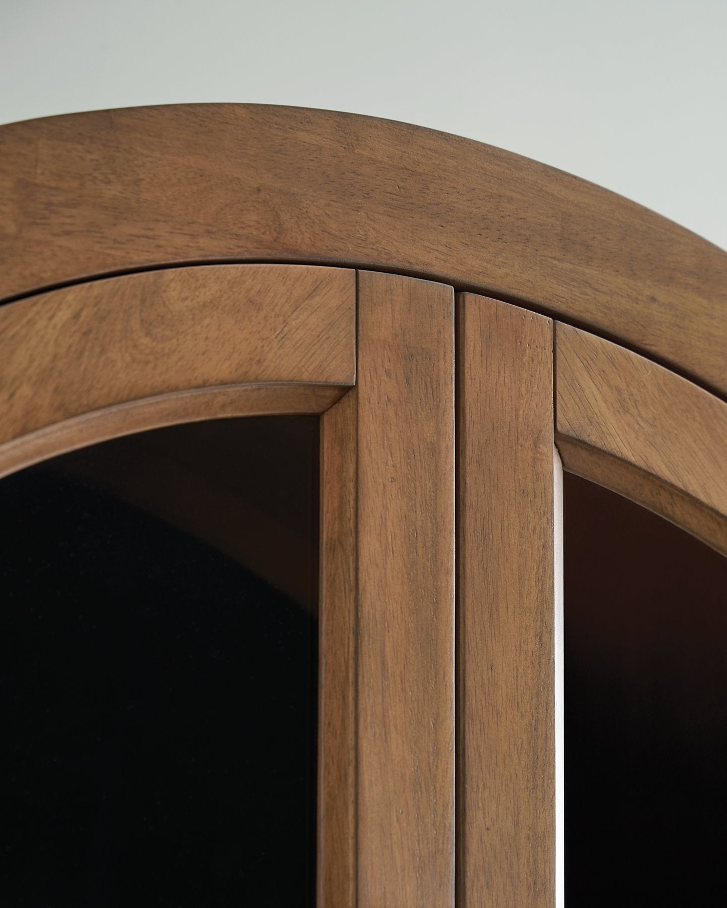 Dagandale Accent Cabinet - Luxury Home Furniture (MI)