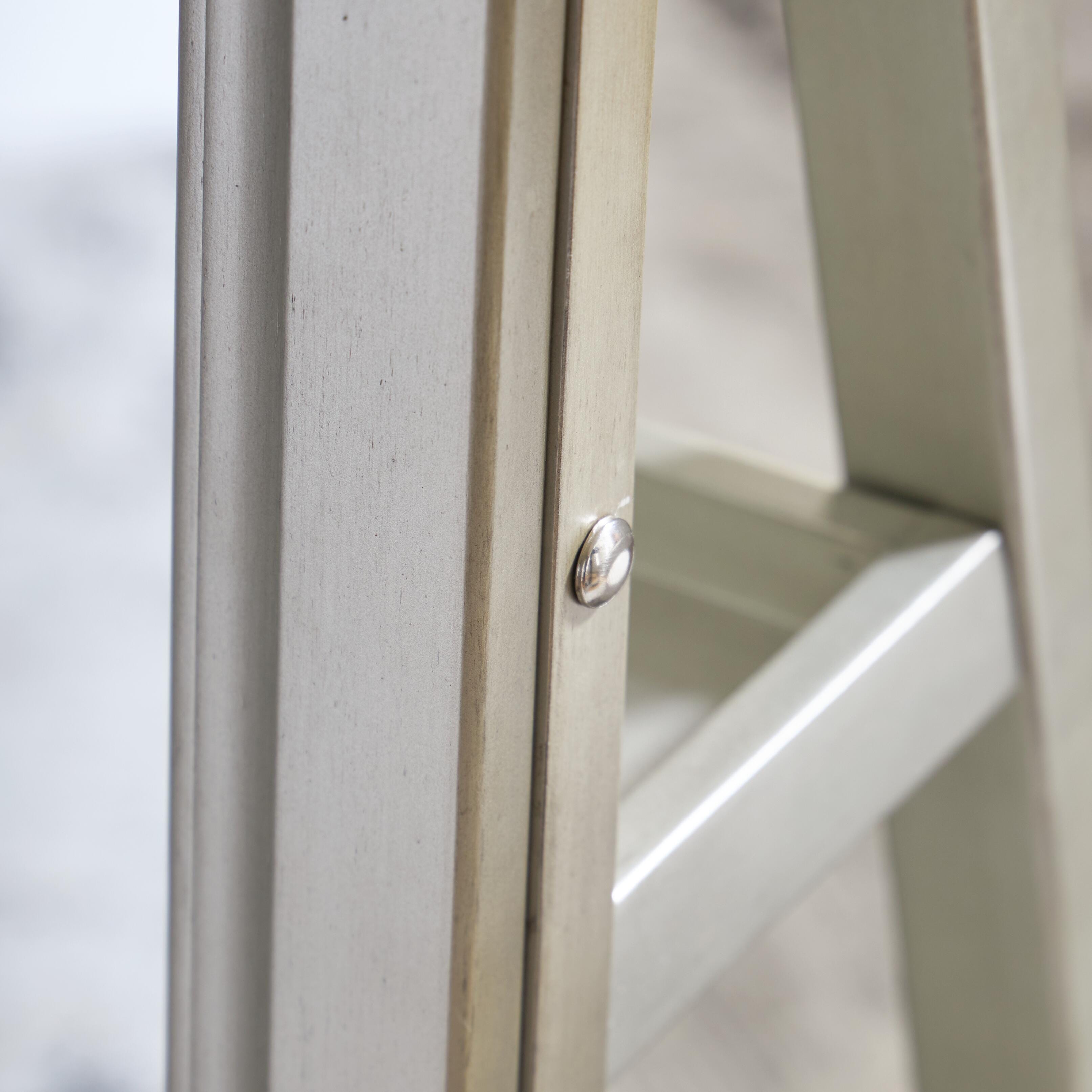 Evesen Floor Standing Mirror/Storage - Luxury Home Furniture (MI)
