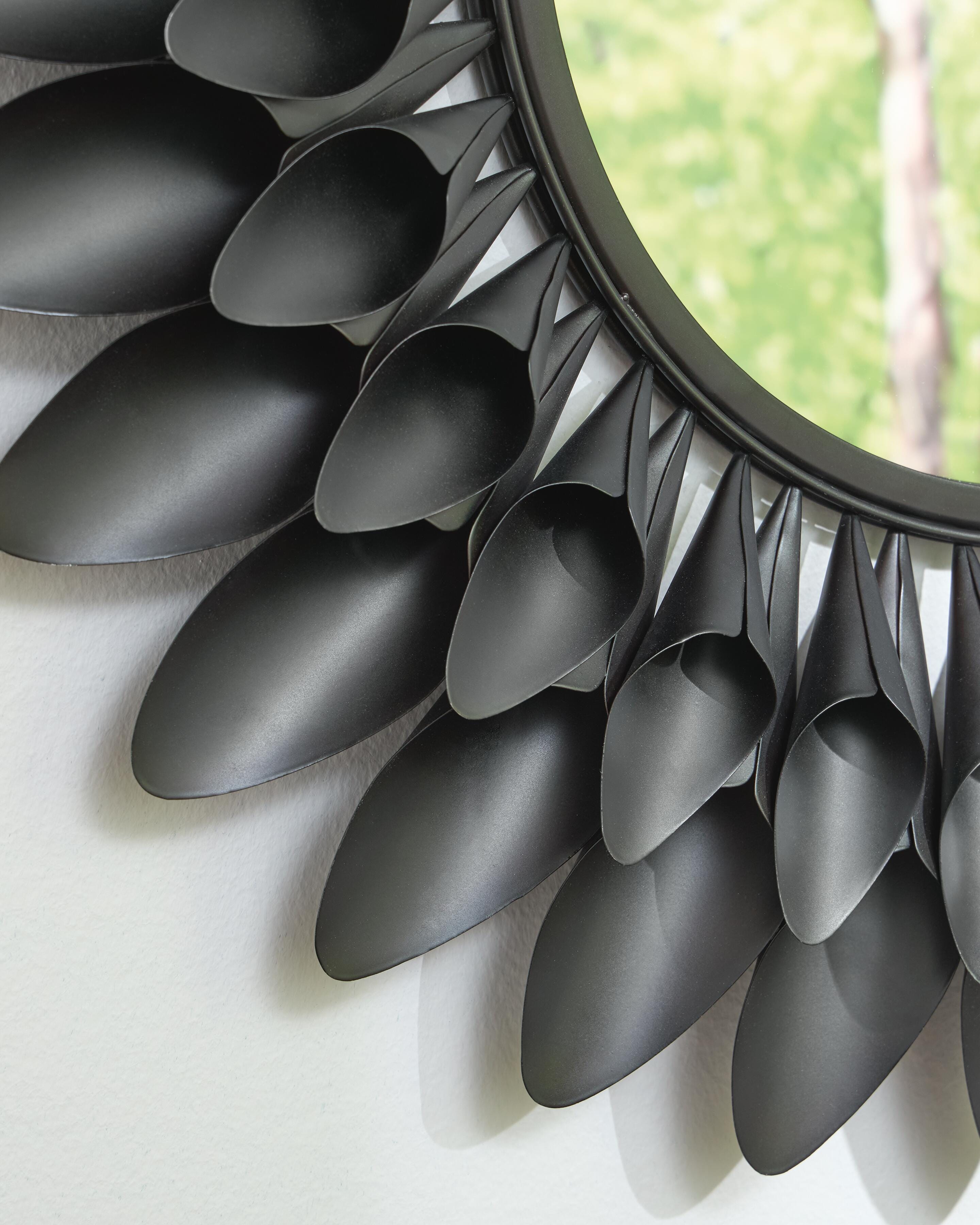 Ryenmour Accent Mirror - Luxury Home Furniture (MI)