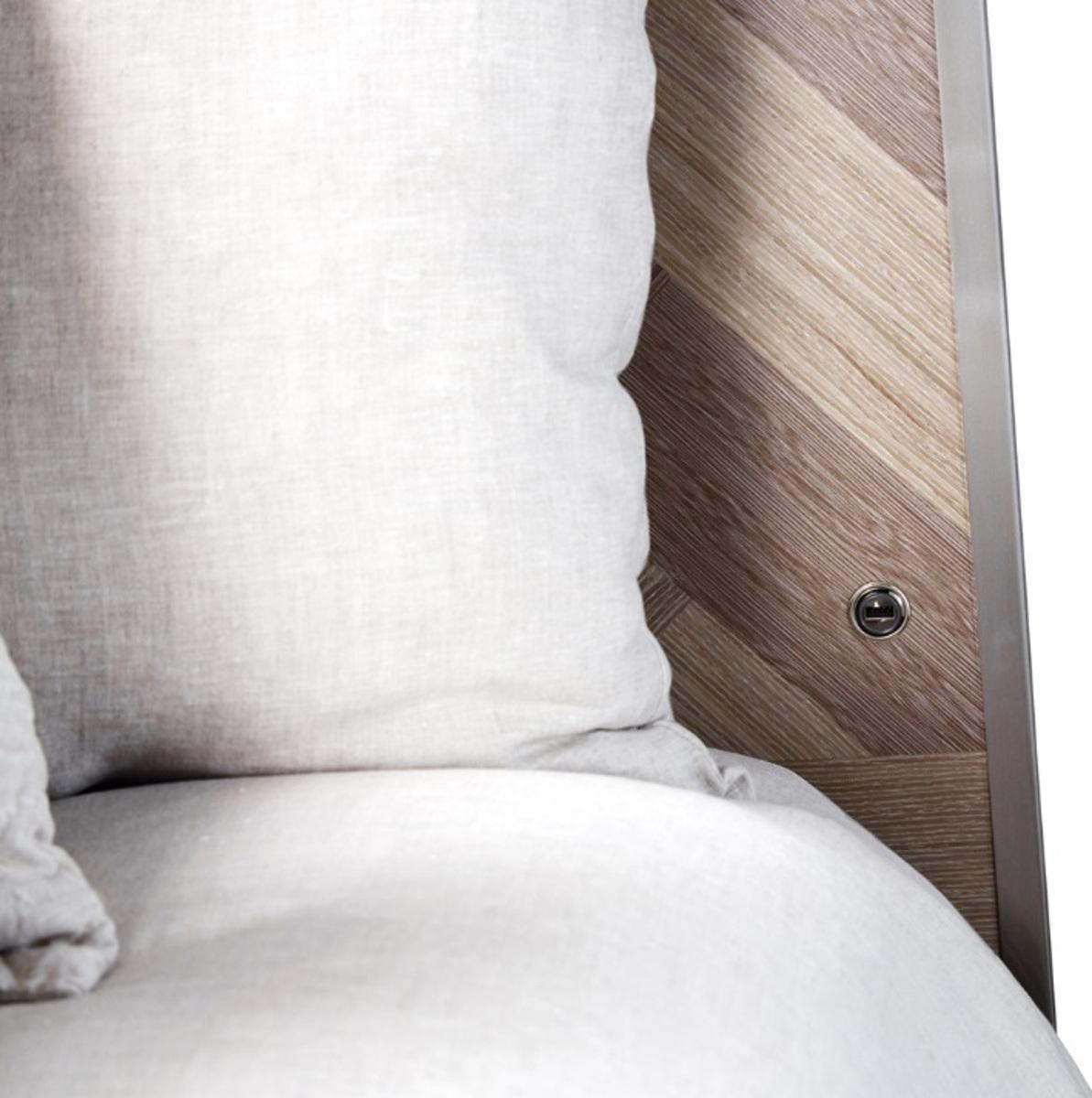 Silverlake Village Queen Panel Bed in Washed Oak KI-SLVG000QN-129 - Luxury Home Furniture (MI)