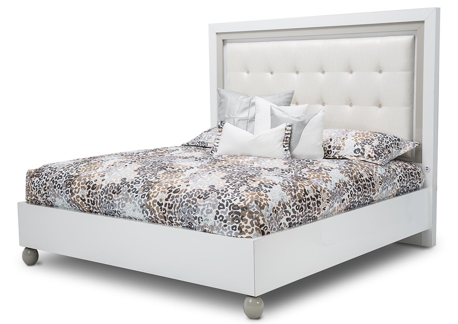 Sky Tower California King Upholstered Platform Bed in White Cloud image