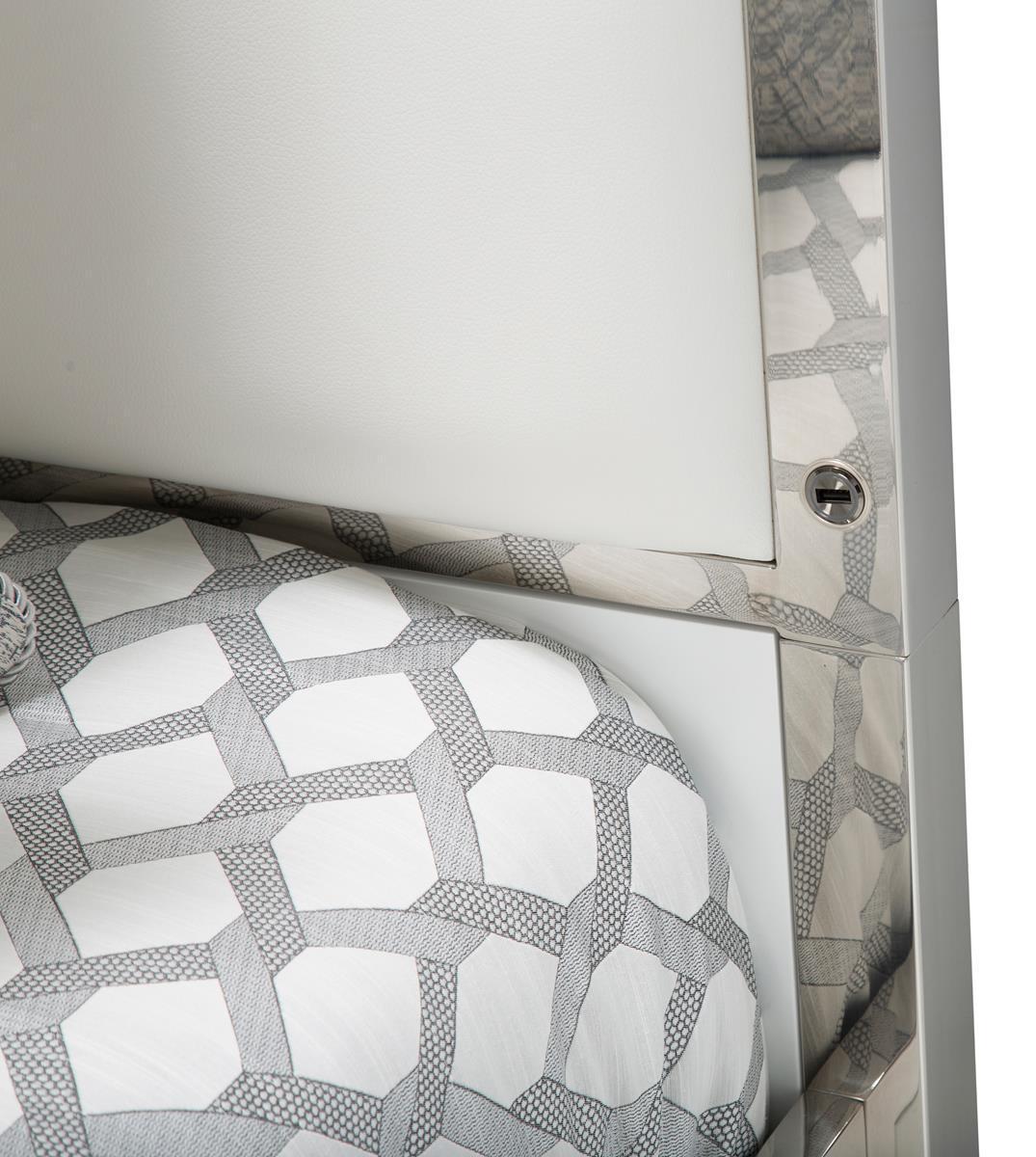 State St Queen Metal Canopy Bed in Glossy White - Luxury Home Furniture (MI)