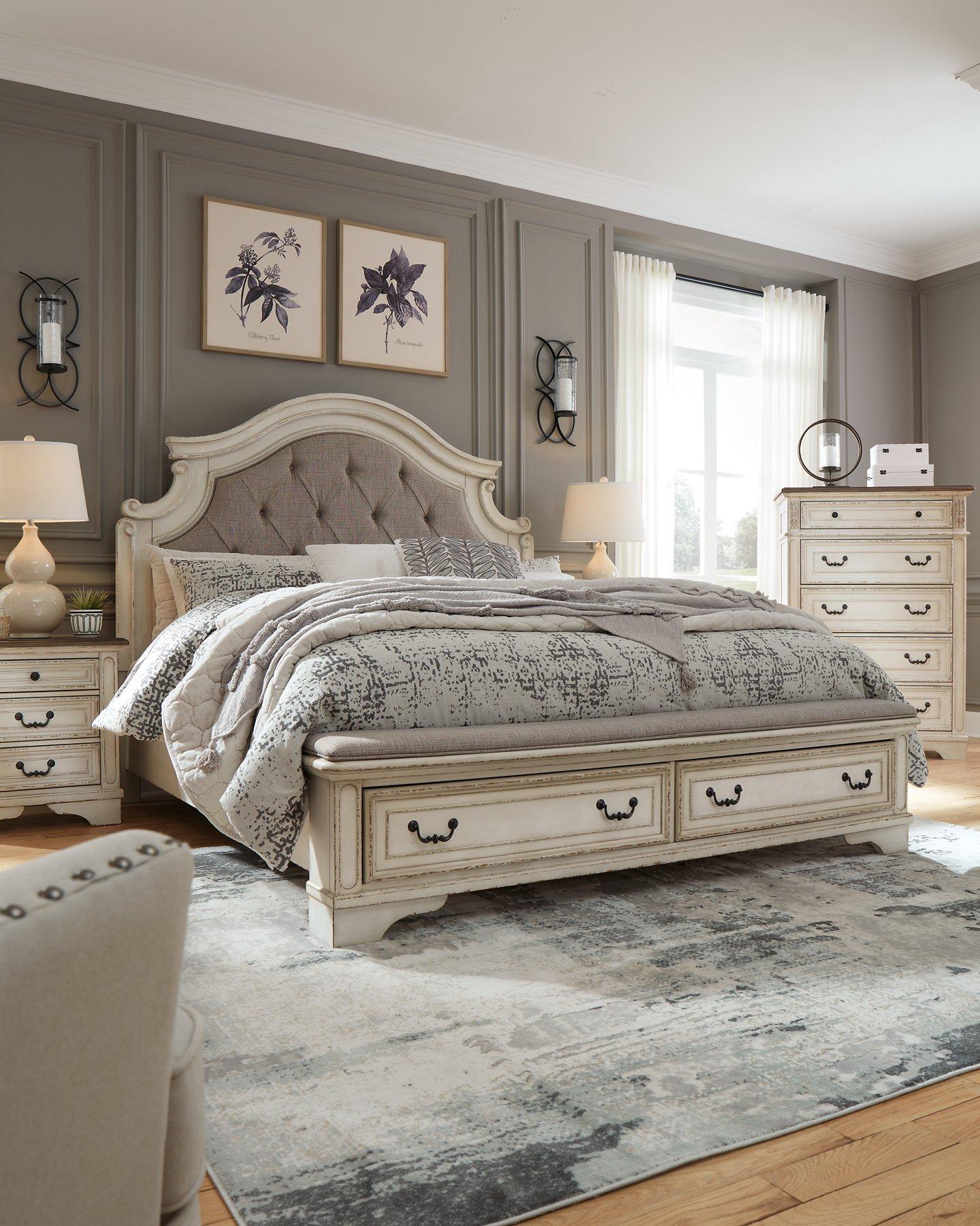 Realyn Upholstered Bed - Luxury Home Furniture (MI)
