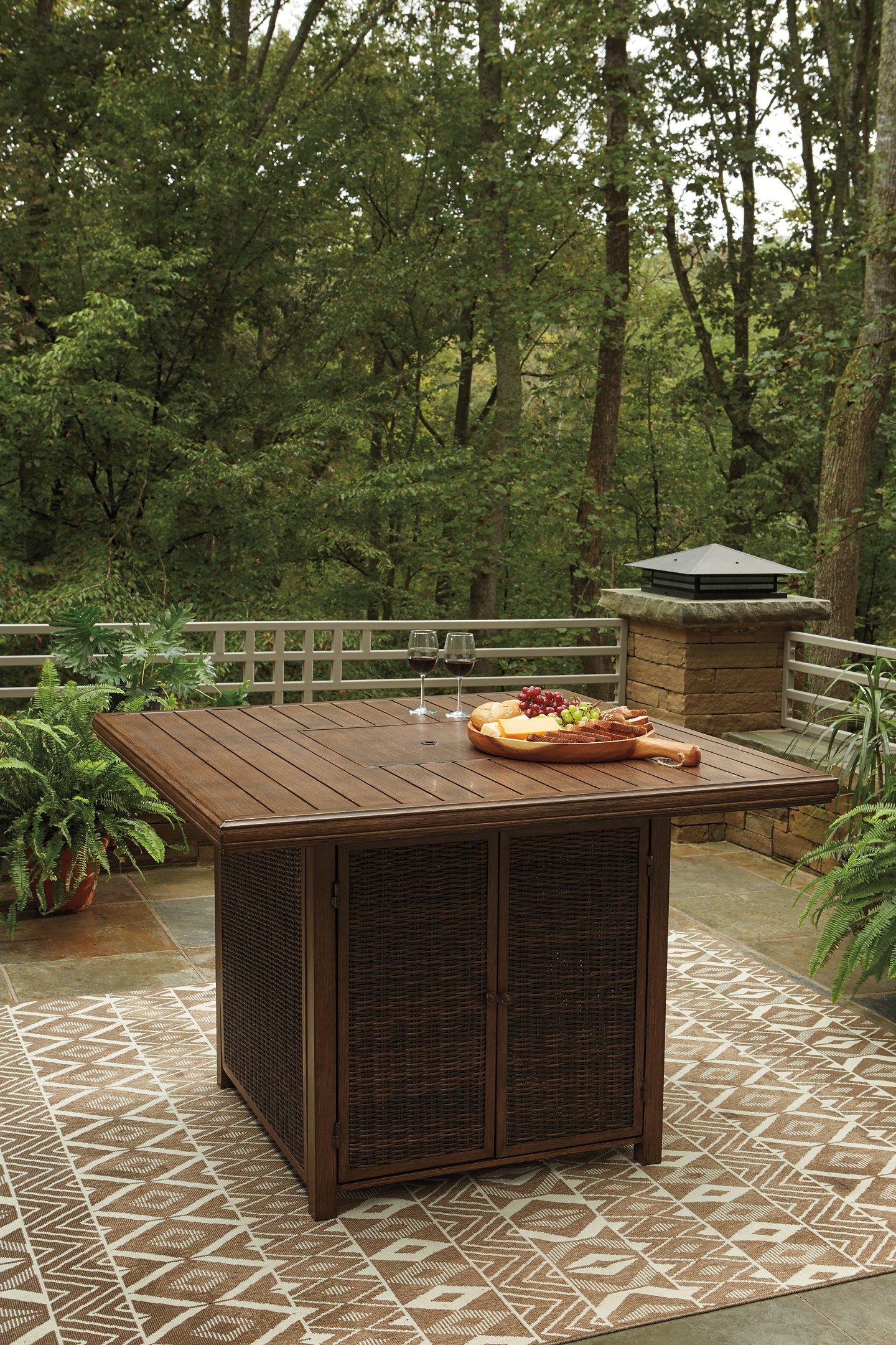 Paradise Trail Outdoor Counter Height Dining Table with 4 Barstools - Luxury Home Furniture (MI)