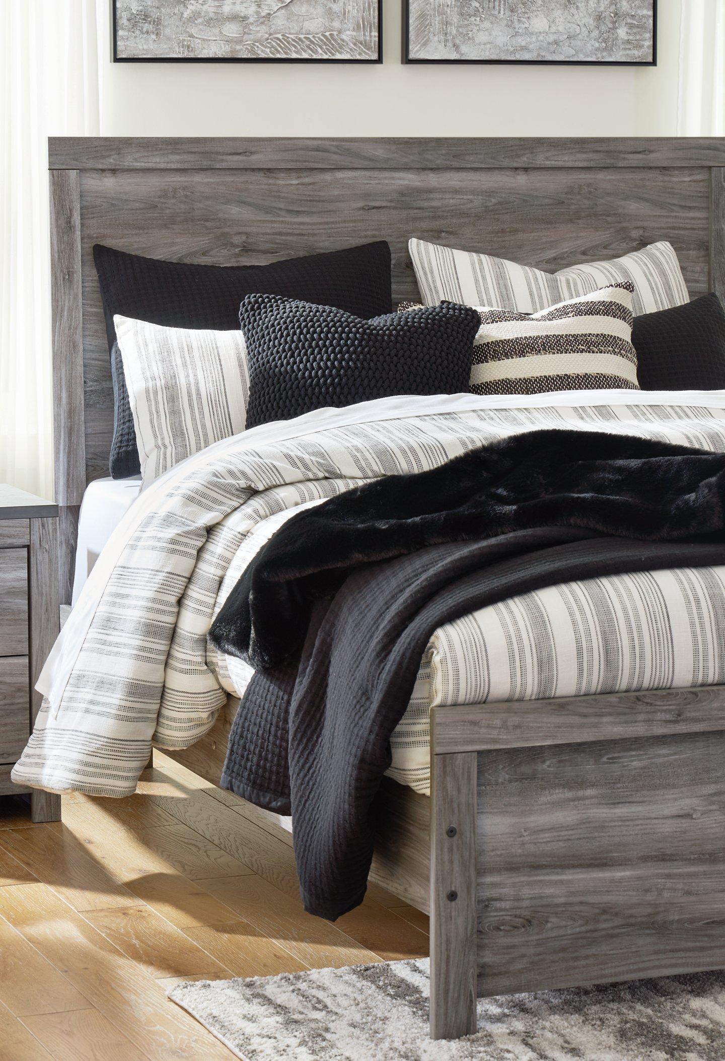 Bronyan Bedroom Set - Luxury Home Furniture (MI)