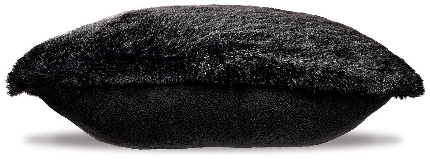 Gariland Pillow (Set of 4) - Luxury Home Furniture (MI)