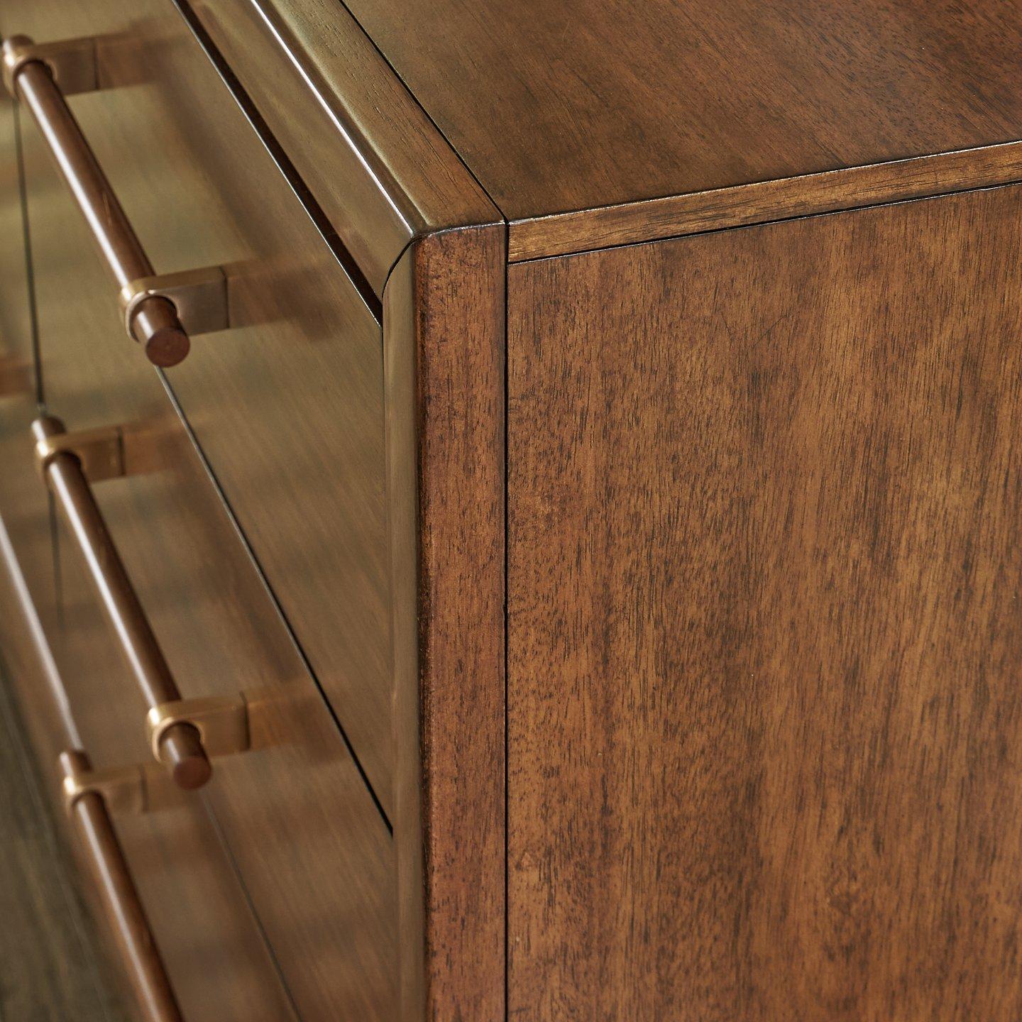 Lyncott Dresser and Mirror - Luxury Home Furniture (MI)