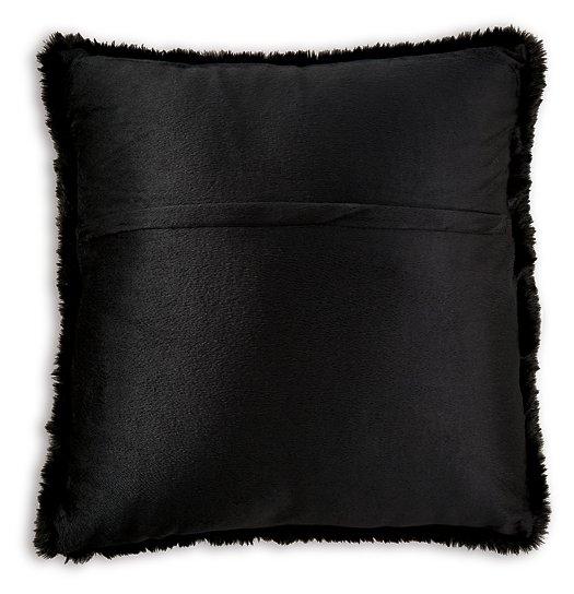 Gariland Pillow (Set of 4) - Luxury Home Furniture (MI)