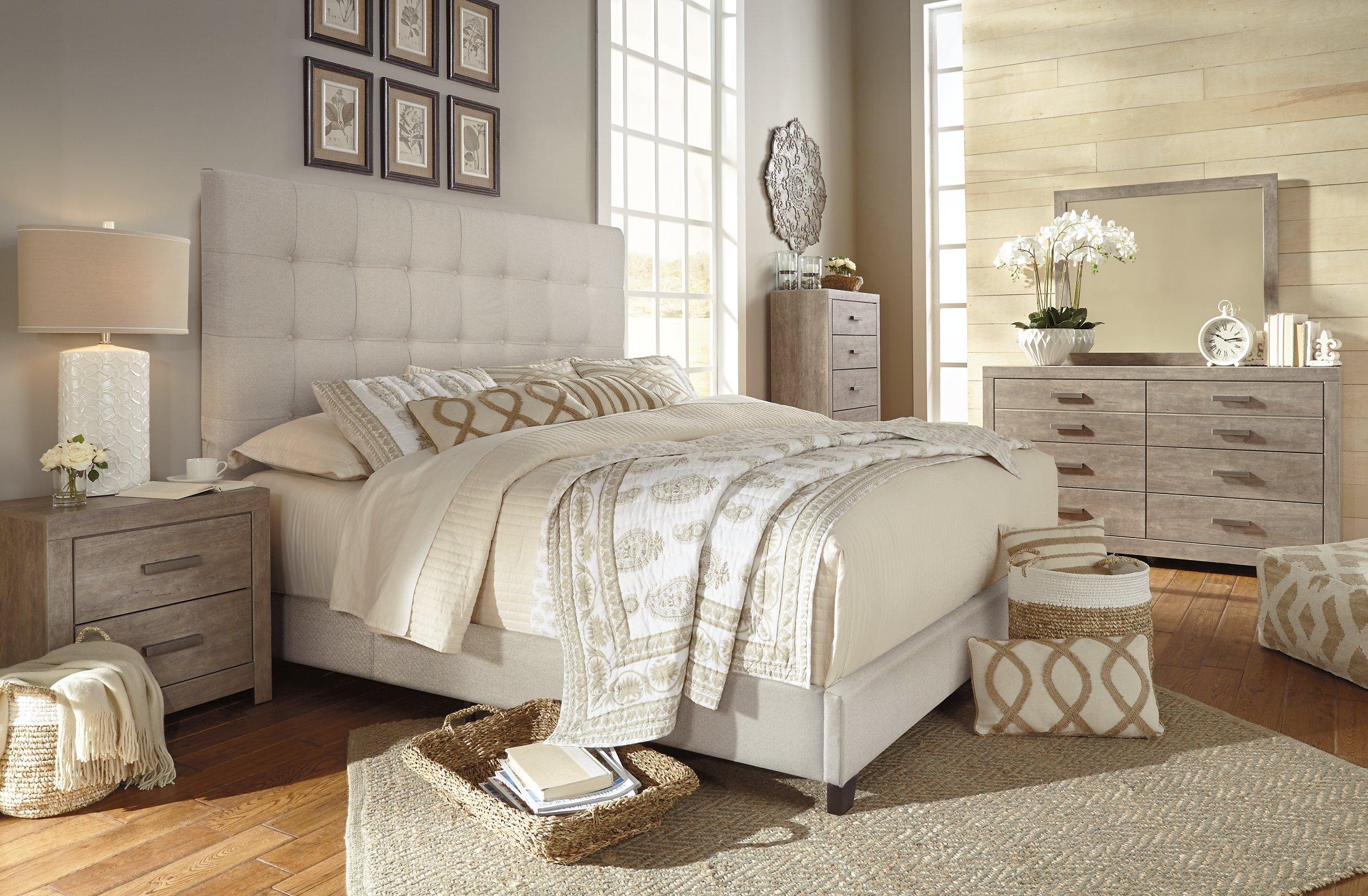 Dolante Upholstered Bed - Luxury Home Furniture (MI)