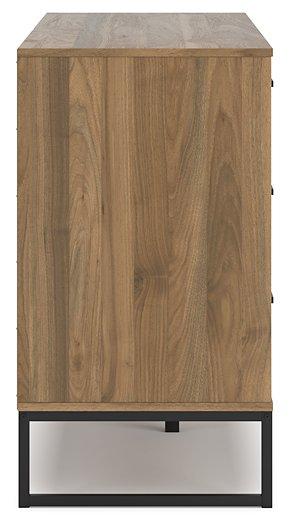Deanlow Bedroom Package - Luxury Home Furniture (MI)