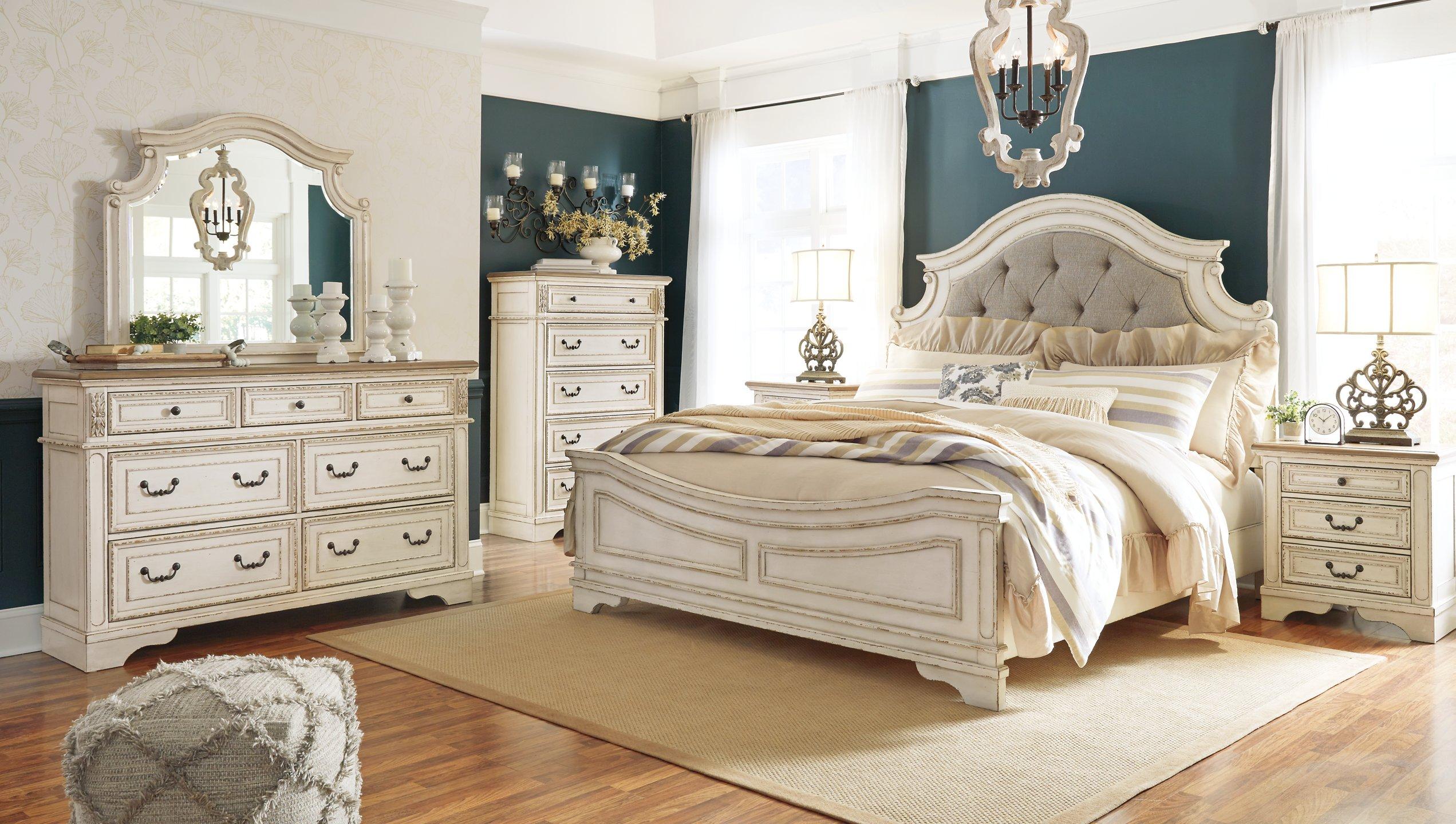 Realyn Upholstered Bed - Luxury Home Furniture (MI)