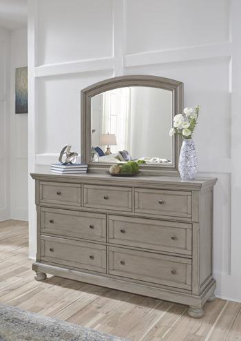 Lettner Dresser and Mirror - Luxury Home Furniture (MI)