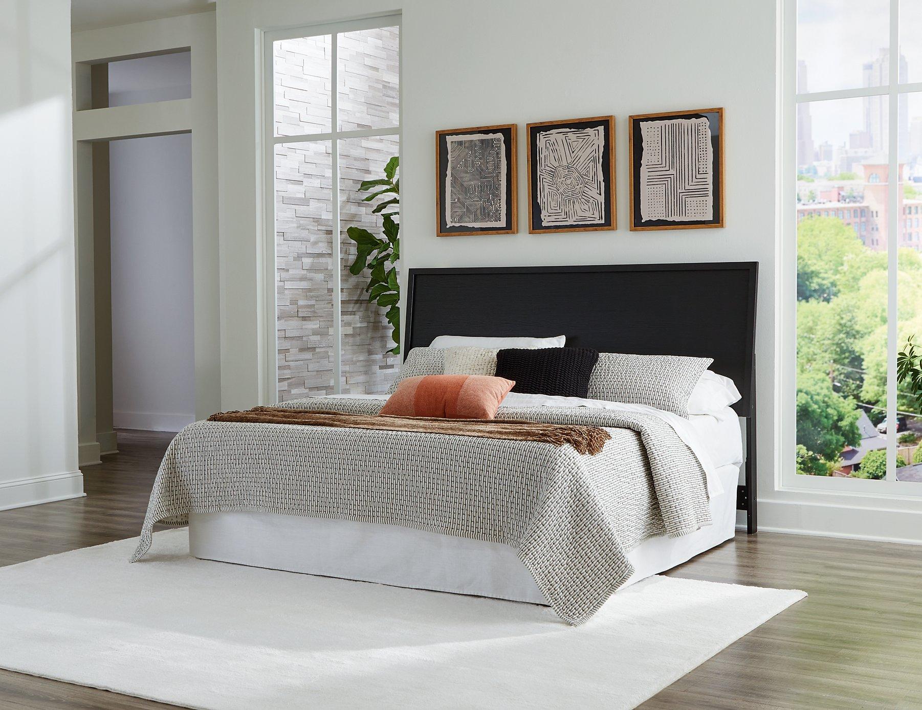Danziar Bed - Luxury Home Furniture (MI)