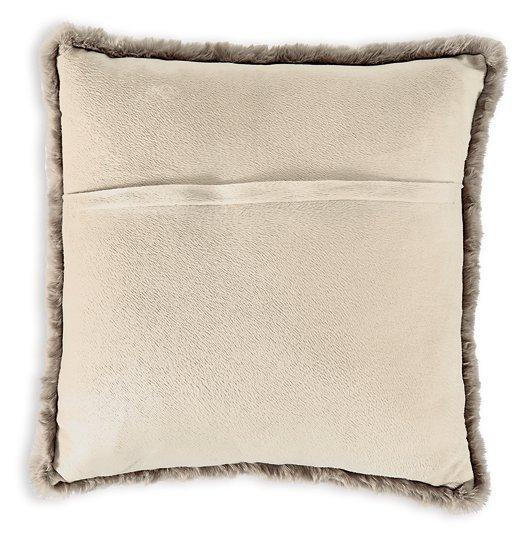 Gariland Pillow (Set of 4) - Luxury Home Furniture (MI)