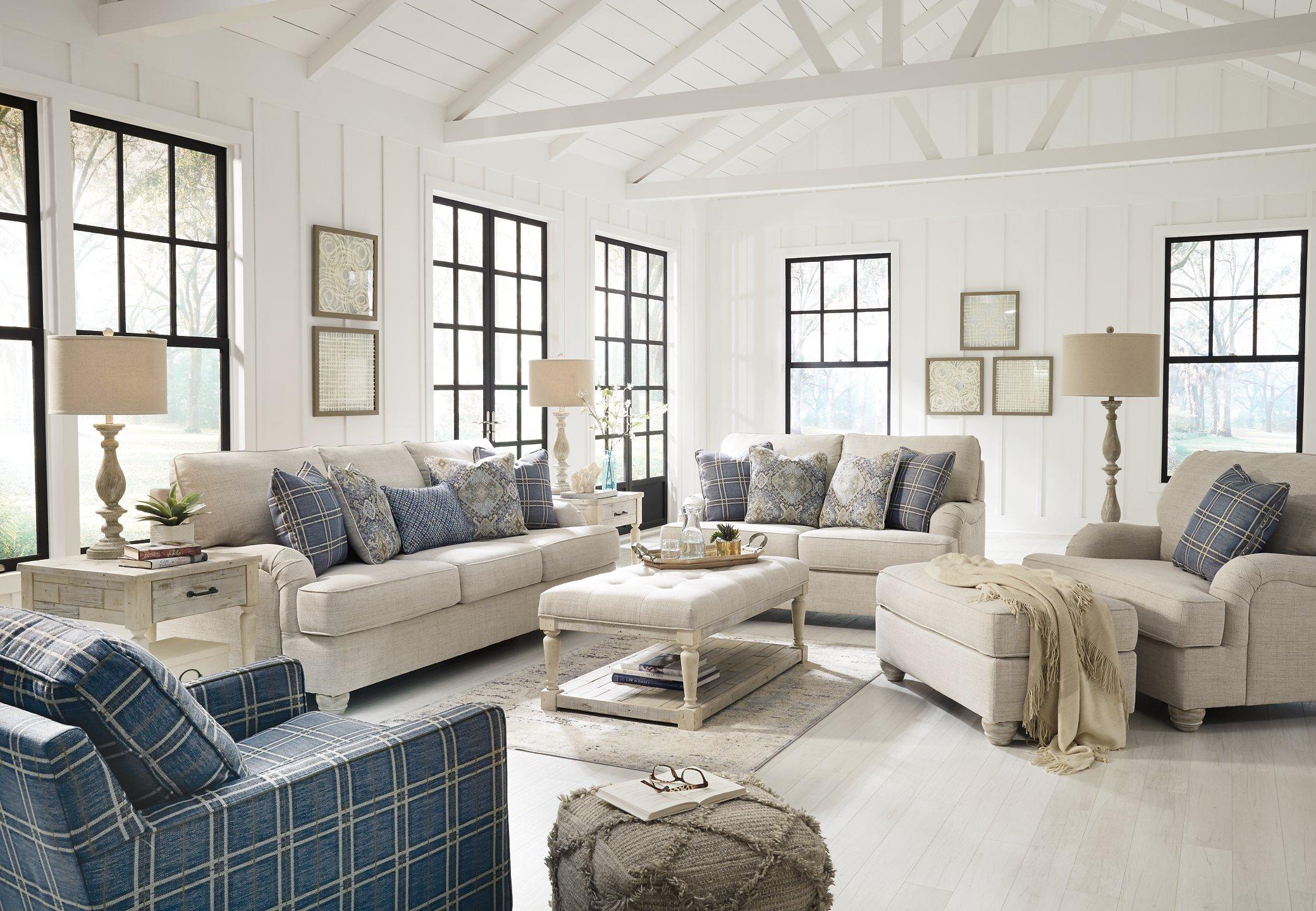 Traemore Oversized Chair - Luxury Home Furniture (MI)
