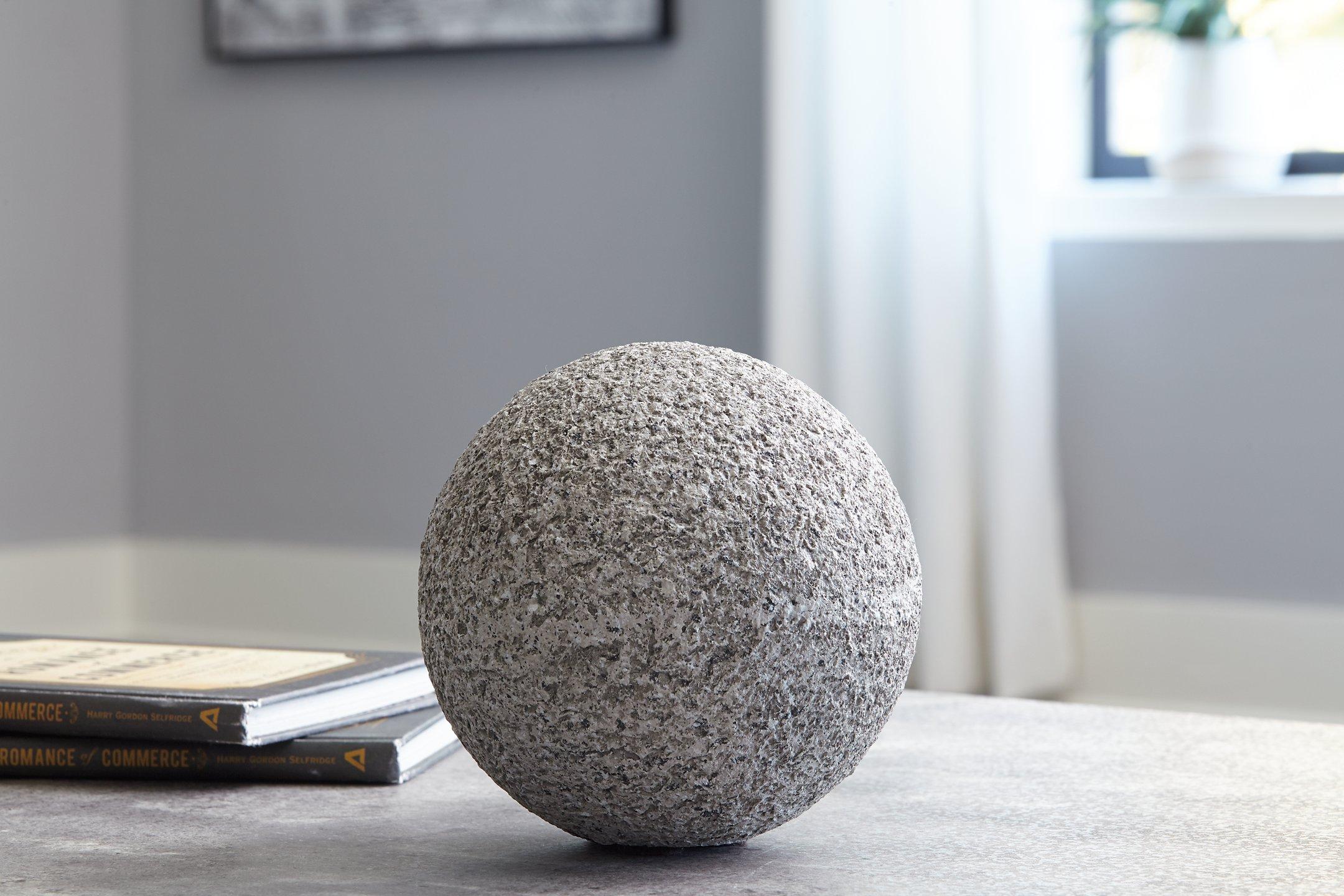 Chanlow Sculpture - Luxury Home Furniture (MI)