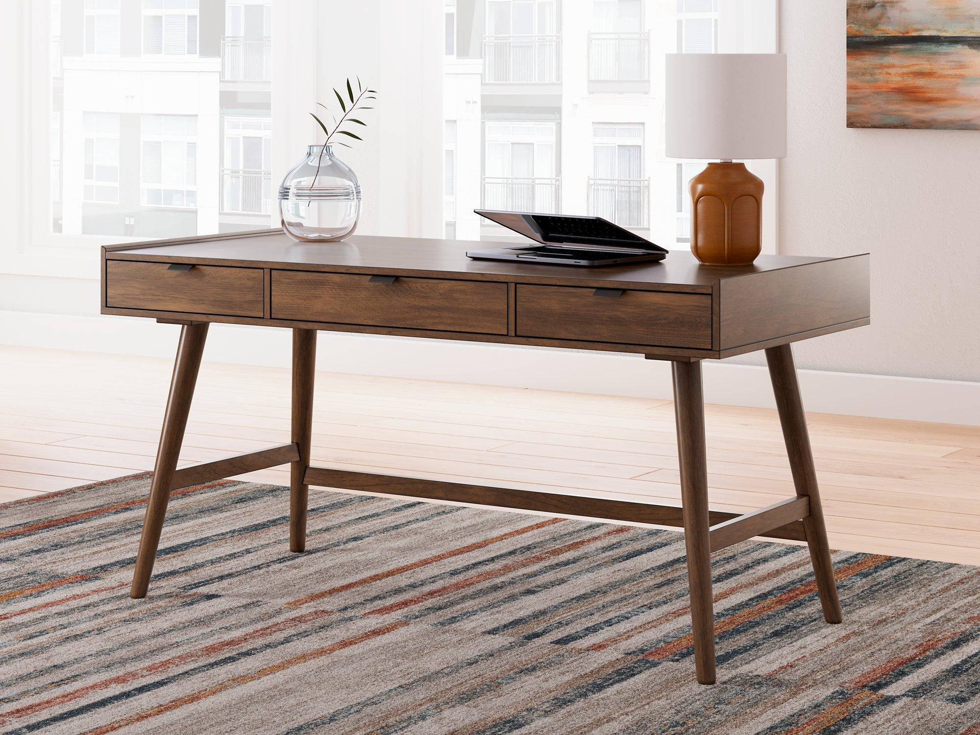 Lyncott Home Office Set - Luxury Home Furniture (MI)