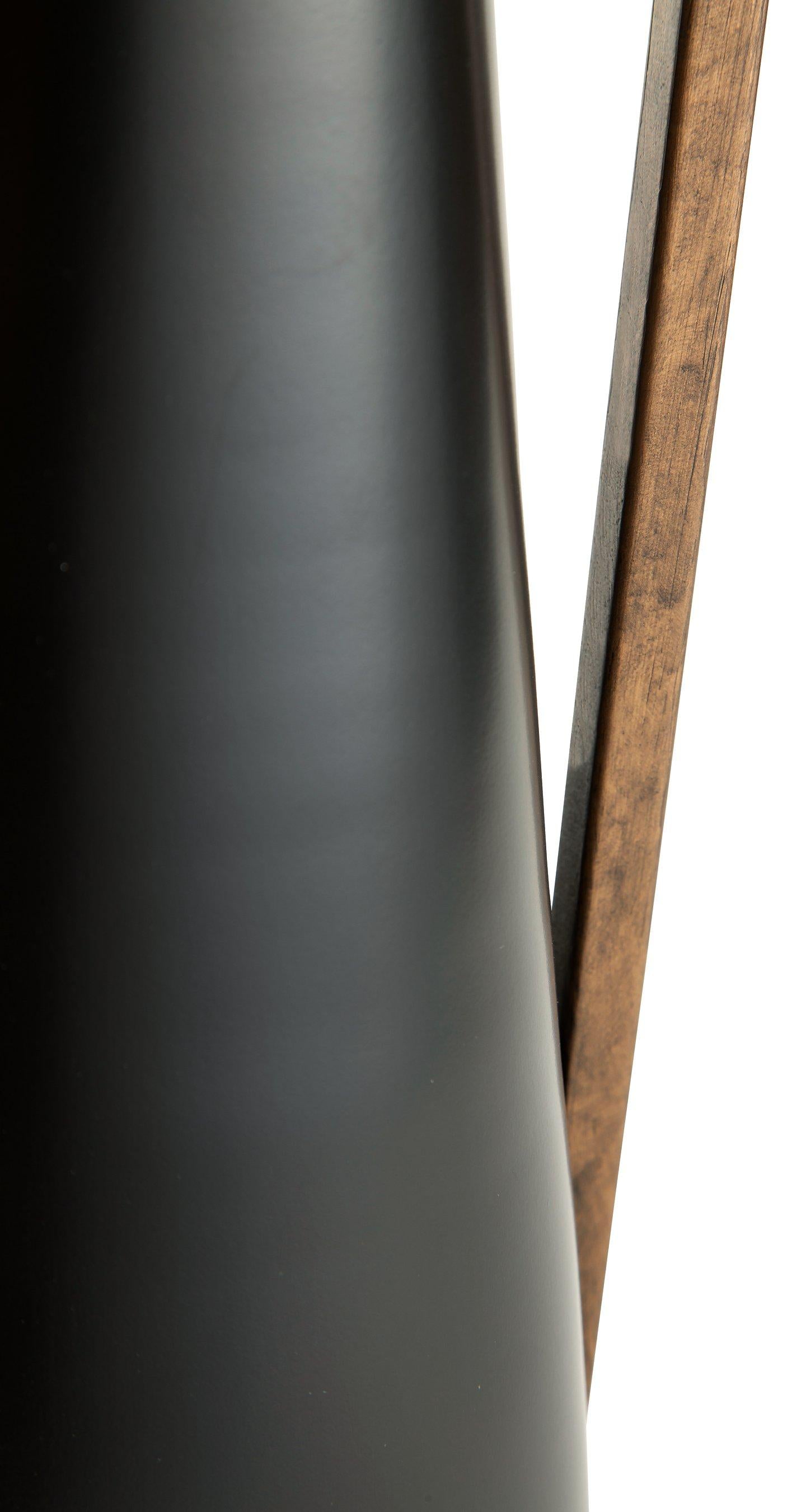 Pouderbell Vase - Luxury Home Furniture (MI)