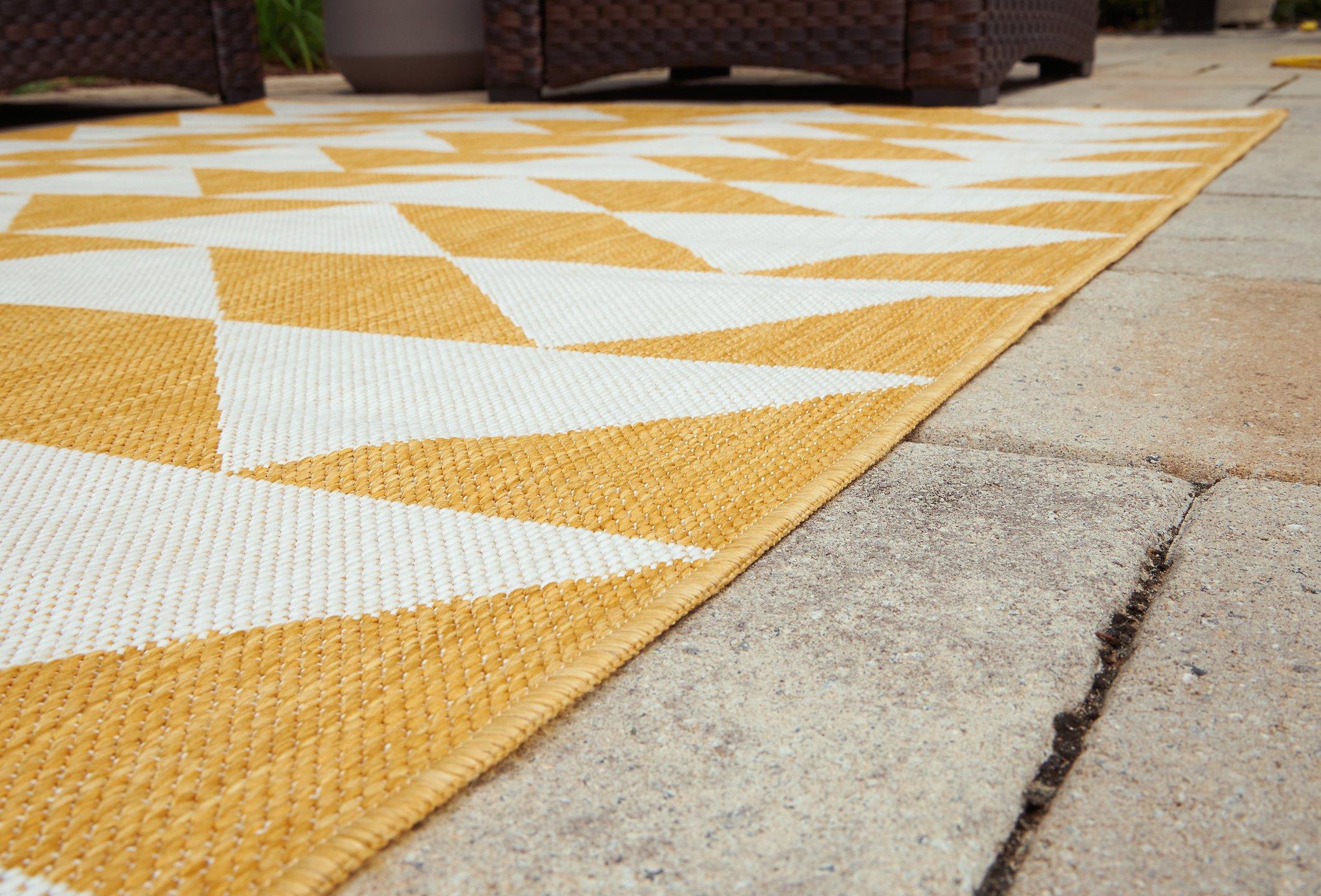 Thomley 8' x 10' Rug - Luxury Home Furniture (MI)